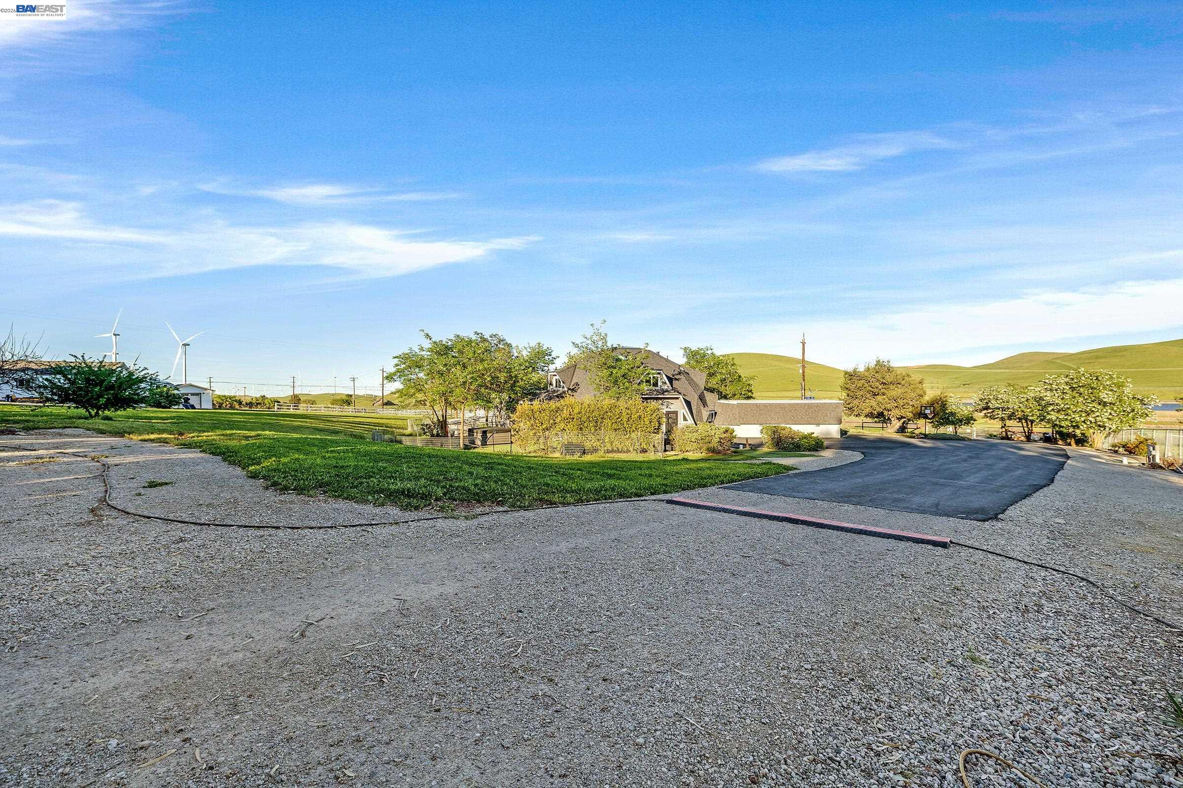 Detail Gallery Image 44 of 54 For 4002 Dyer Rd, Livermore,  CA 94551 - 4 Beds | 2/1 Baths