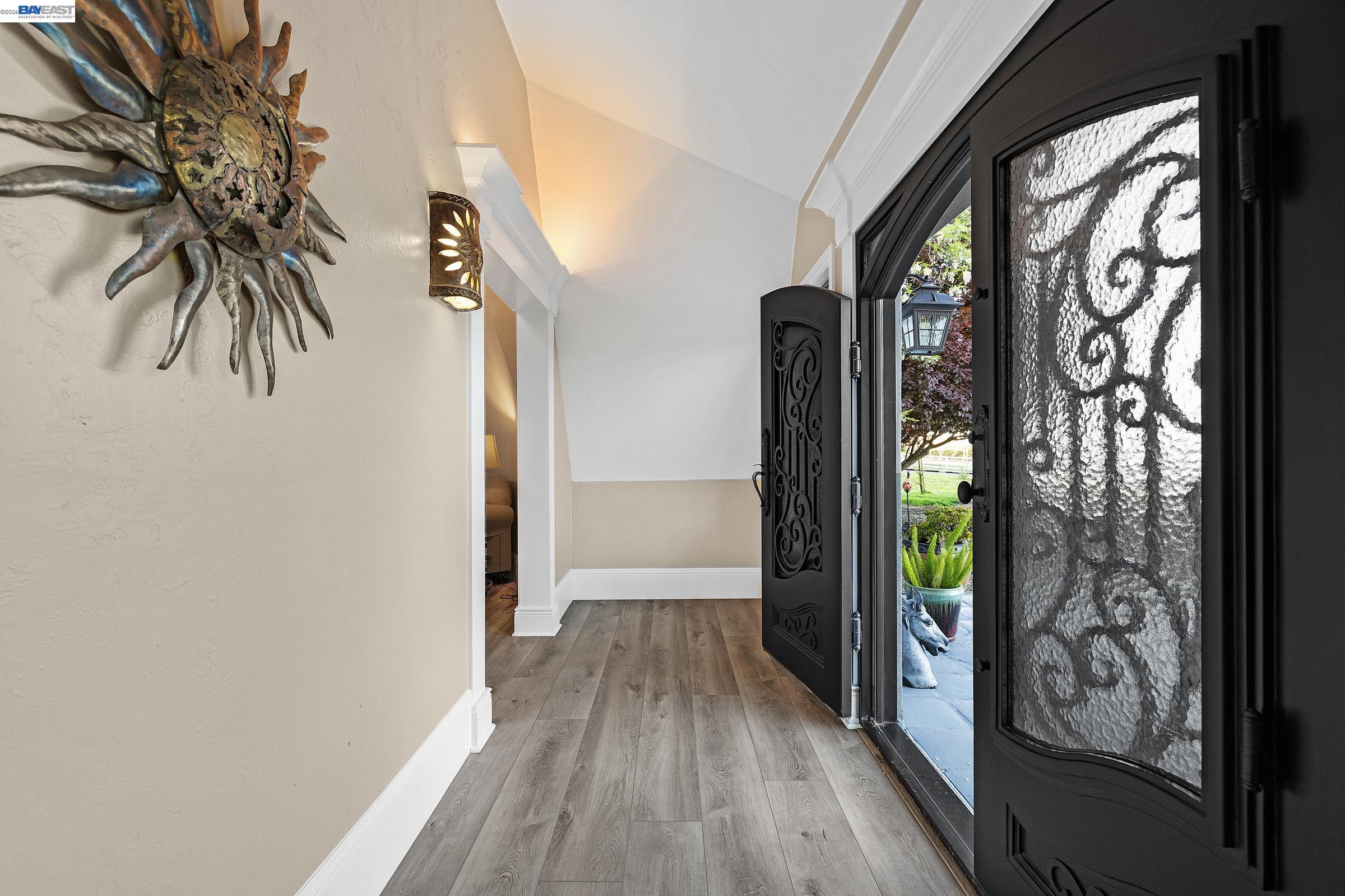 Detail Gallery Image 8 of 54 For 4002 Dyer Rd, Livermore,  CA 94551 - 4 Beds | 2/1 Baths