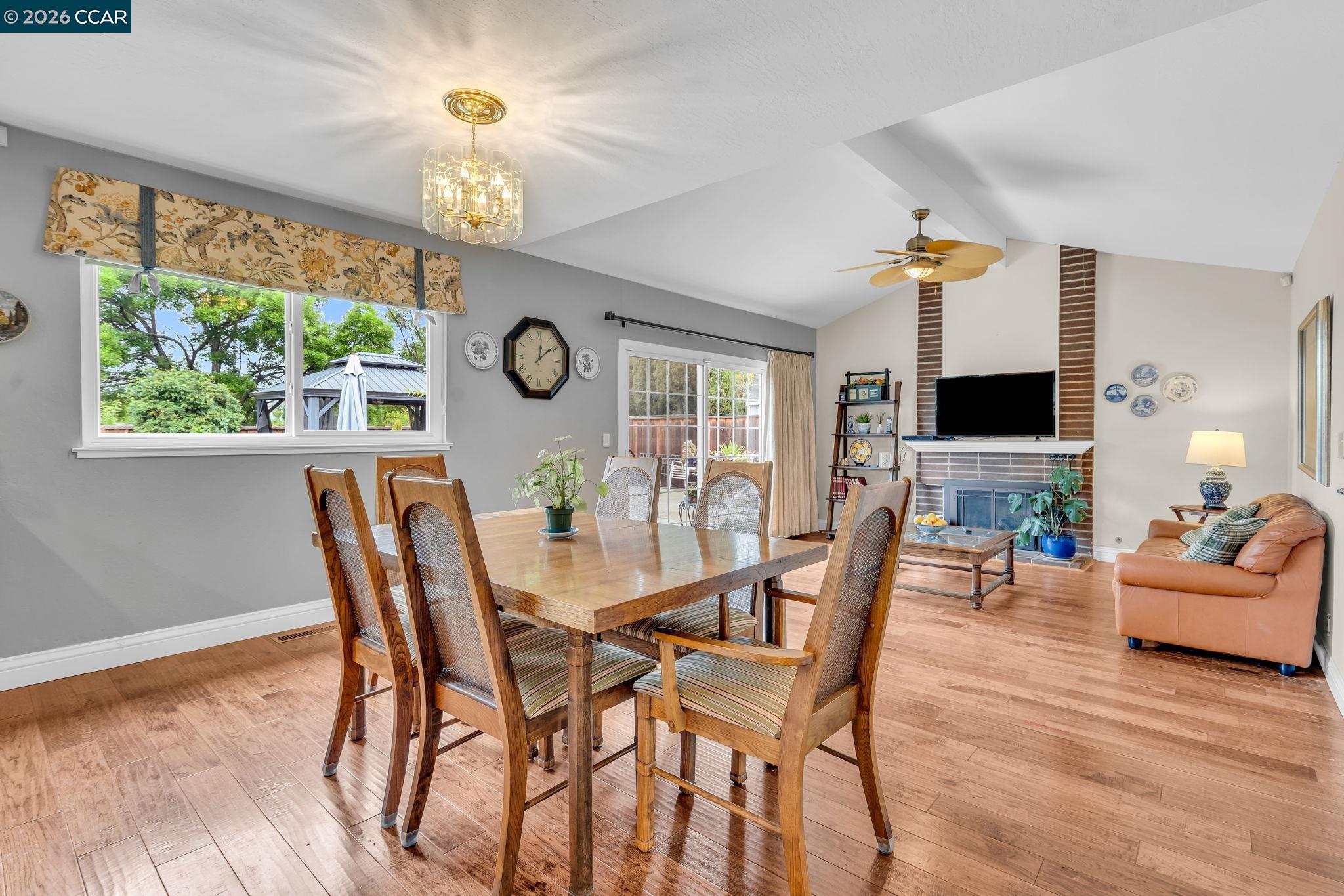 Detail Gallery Image 13 of 46 For 5565 Banff Ct, Concord,  CA 94521 - 3 Beds | 2 Baths