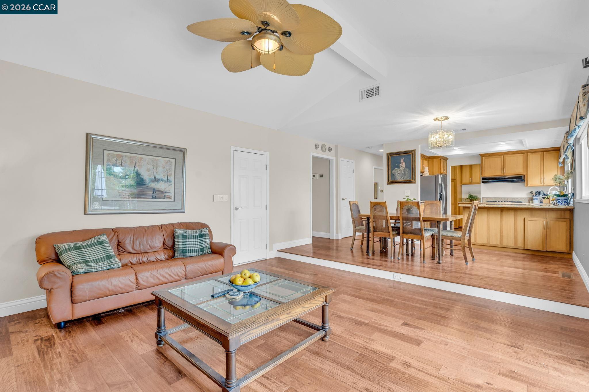 Detail Gallery Image 18 of 46 For 5565 Banff Ct, Concord,  CA 94521 - 3 Beds | 2 Baths