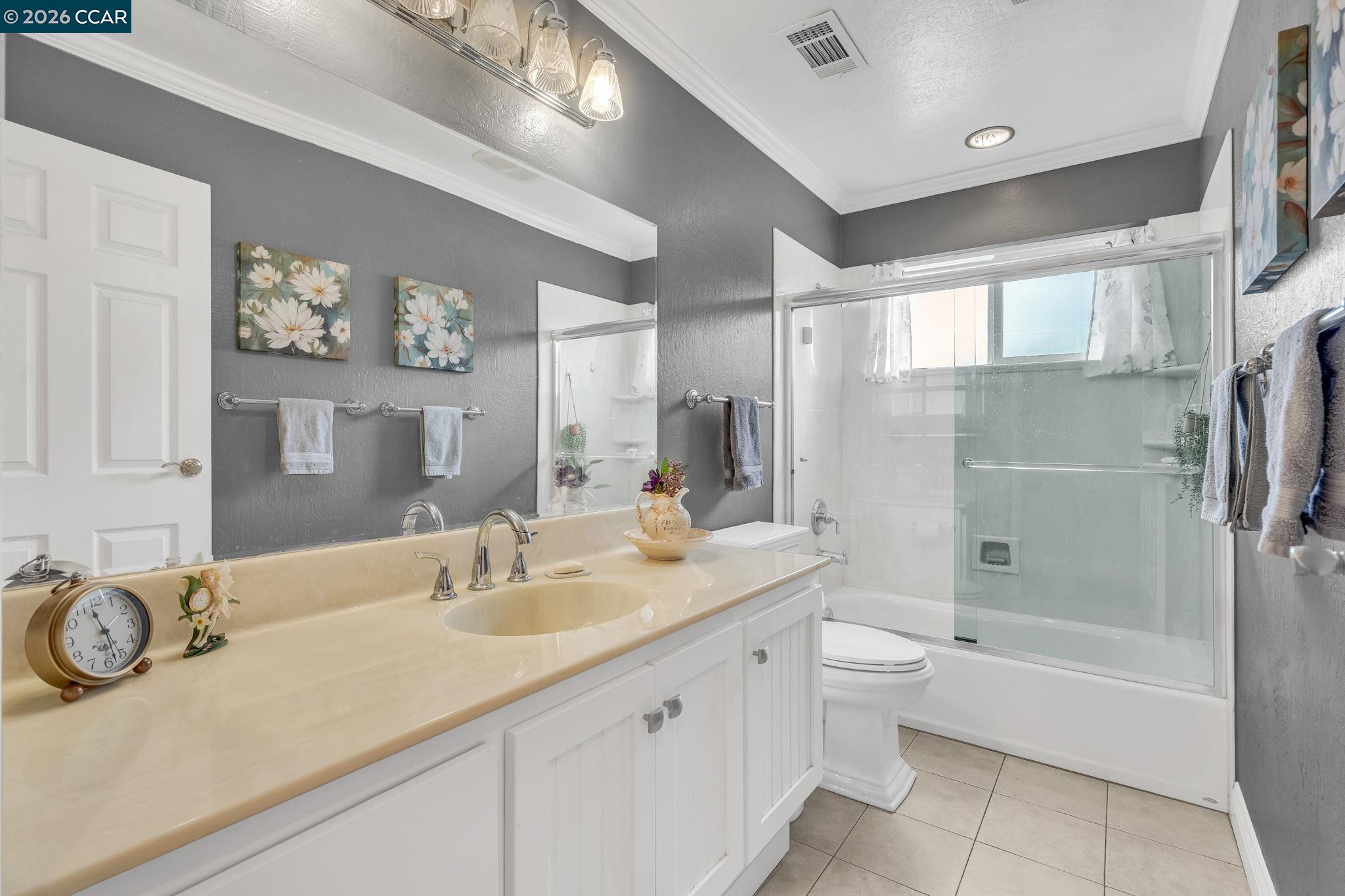 Detail Gallery Image 24 of 46 For 5565 Banff Ct, Concord,  CA 94521 - 3 Beds | 2 Baths
