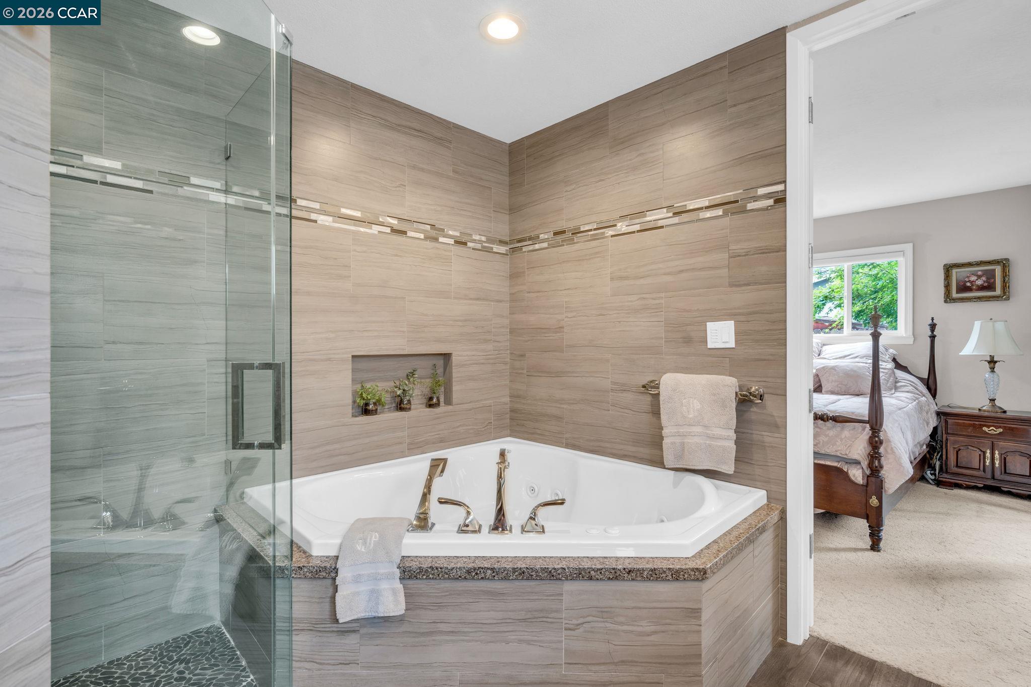 Detail Gallery Image 28 of 46 For 5565 Banff Ct, Concord,  CA 94521 - 3 Beds | 2 Baths