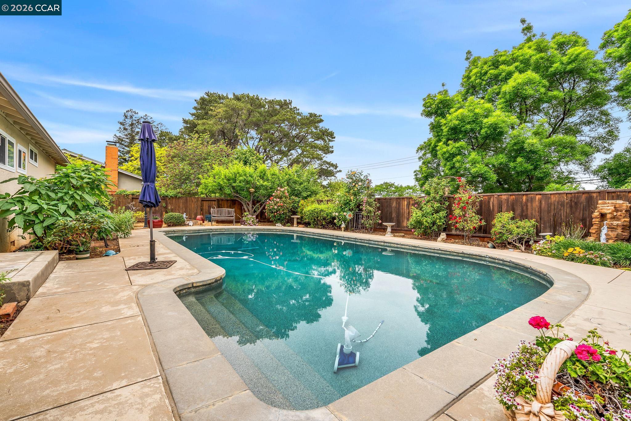 Detail Gallery Image 36 of 46 For 5565 Banff Ct, Concord,  CA 94521 - 3 Beds | 2 Baths