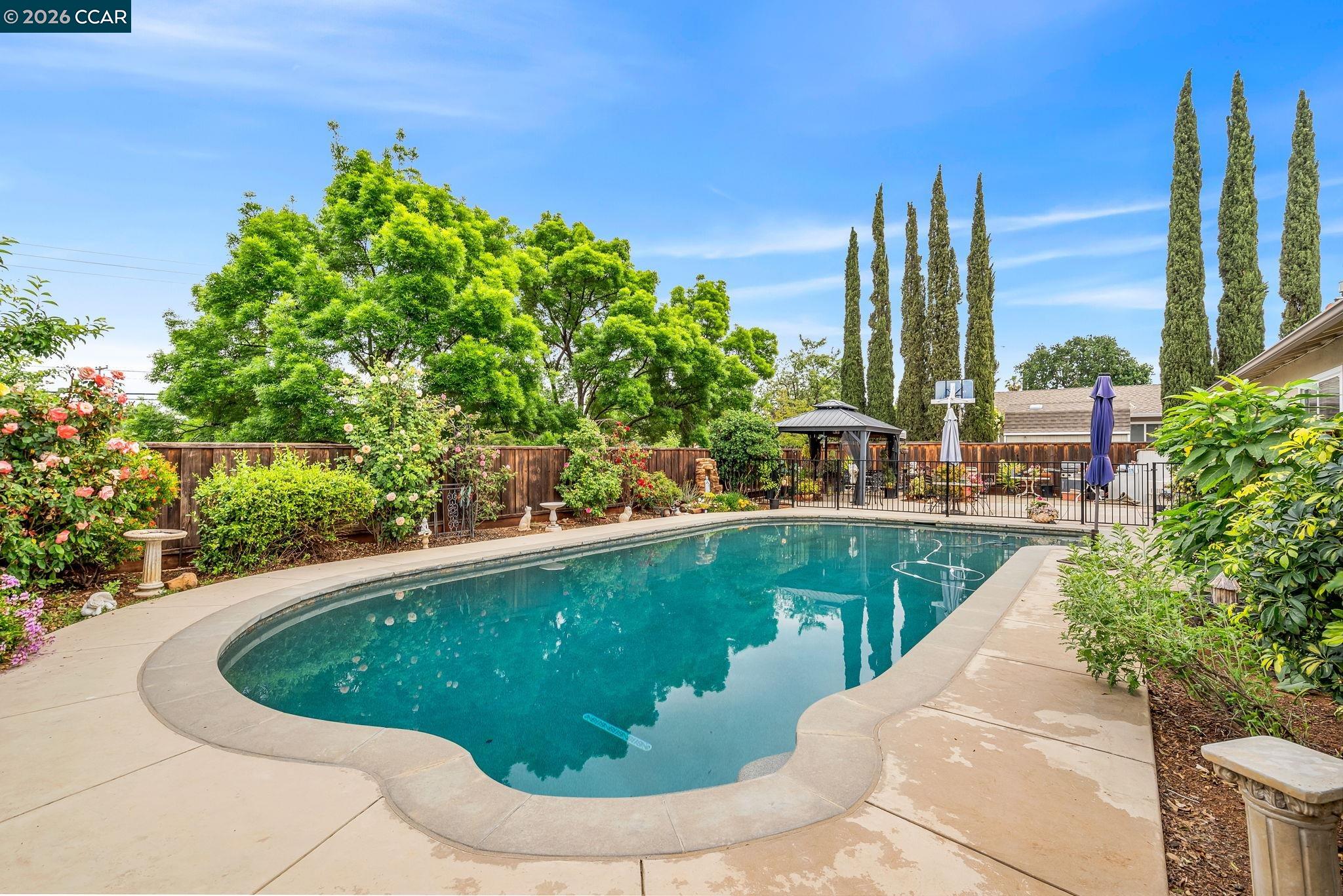 Detail Gallery Image 37 of 46 For 5565 Banff Ct, Concord,  CA 94521 - 3 Beds | 2 Baths