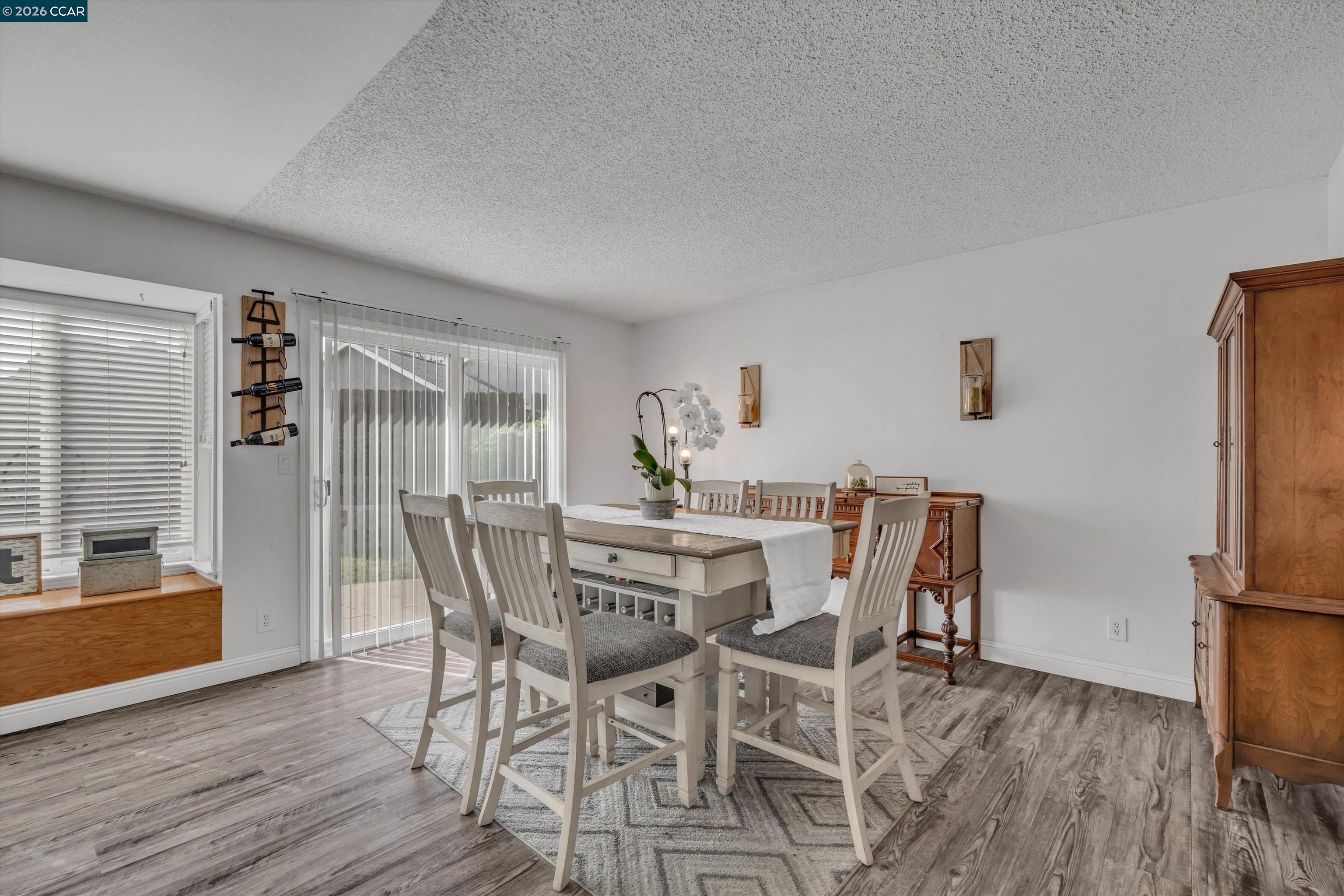 Detail Gallery Image 12 of 40 For 4640 Pinot Ct, Oakley,  CA 94561 - 4 Beds | 2 Baths