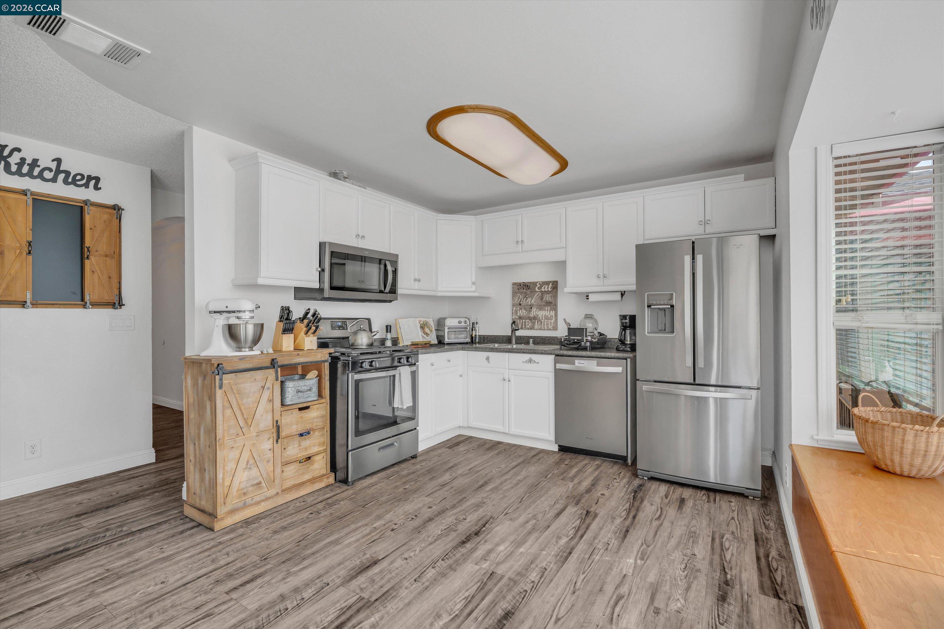 Detail Gallery Image 14 of 40 For 4640 Pinot Ct, Oakley,  CA 94561 - 4 Beds | 2 Baths