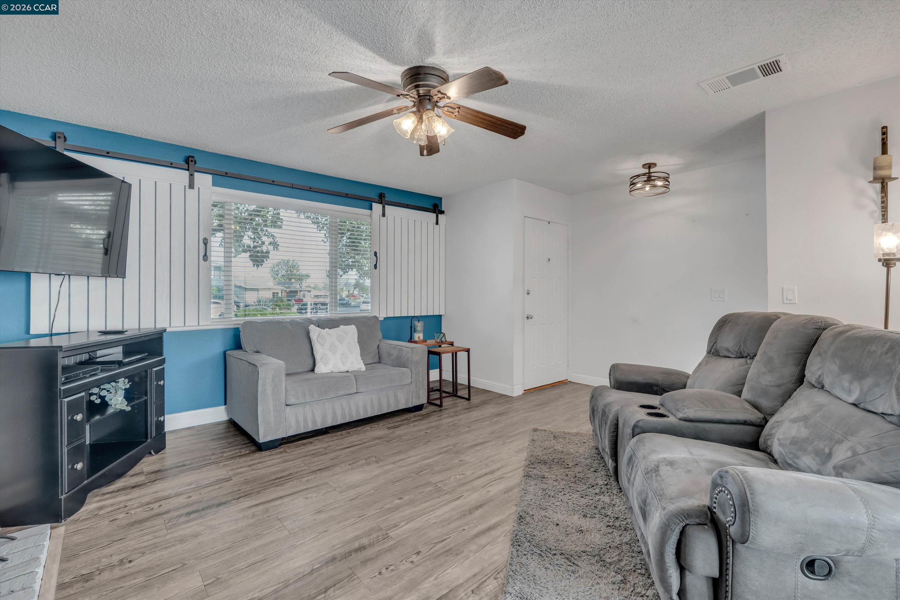 Detail Gallery Image 9 of 40 For 4640 Pinot Ct, Oakley,  CA 94561 - 4 Beds | 2 Baths