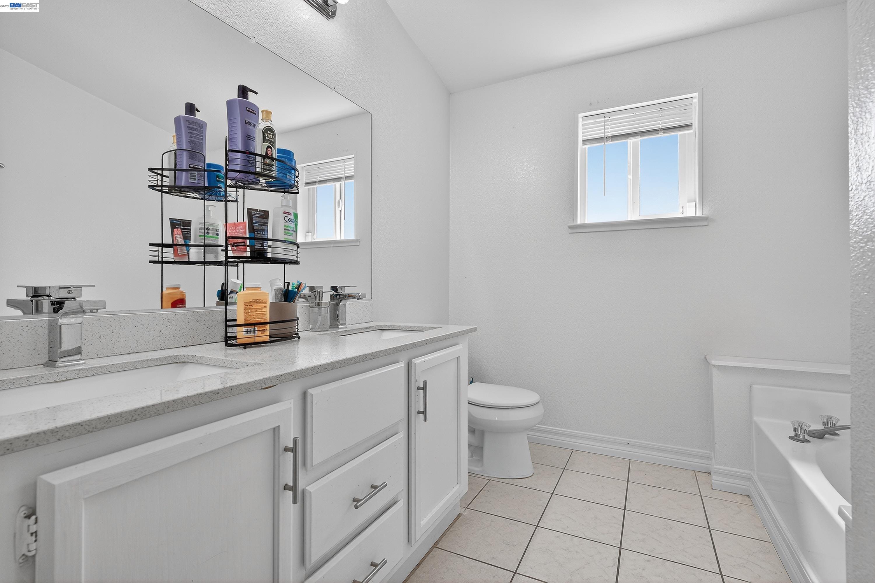 Detail Gallery Image 26 of 59 For 628 S 17th St, Richmond,  CA 94804 - 4 Beds | 2 Baths