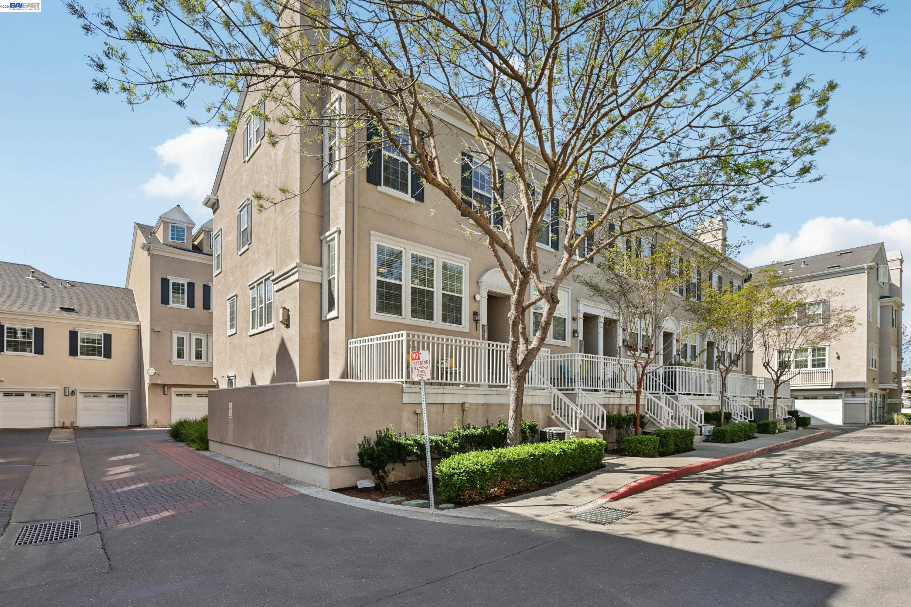 Photo #2: 41129210 Listing: Photo #2