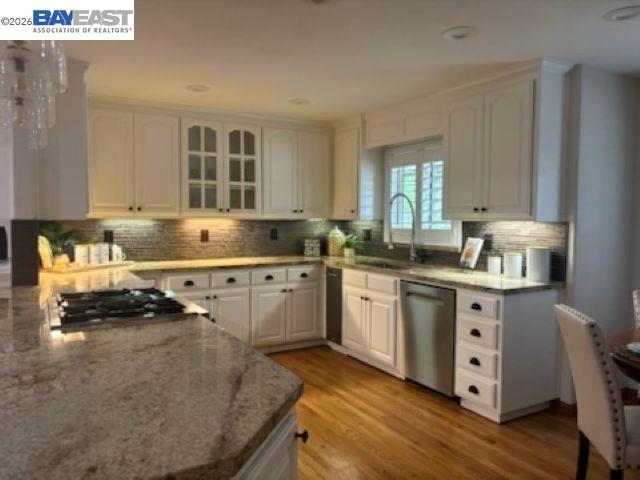 Detail Gallery Image 5 of 29 For Kimbro Street, Fremont,  CA 94536 - 4 Beds | 3 Baths