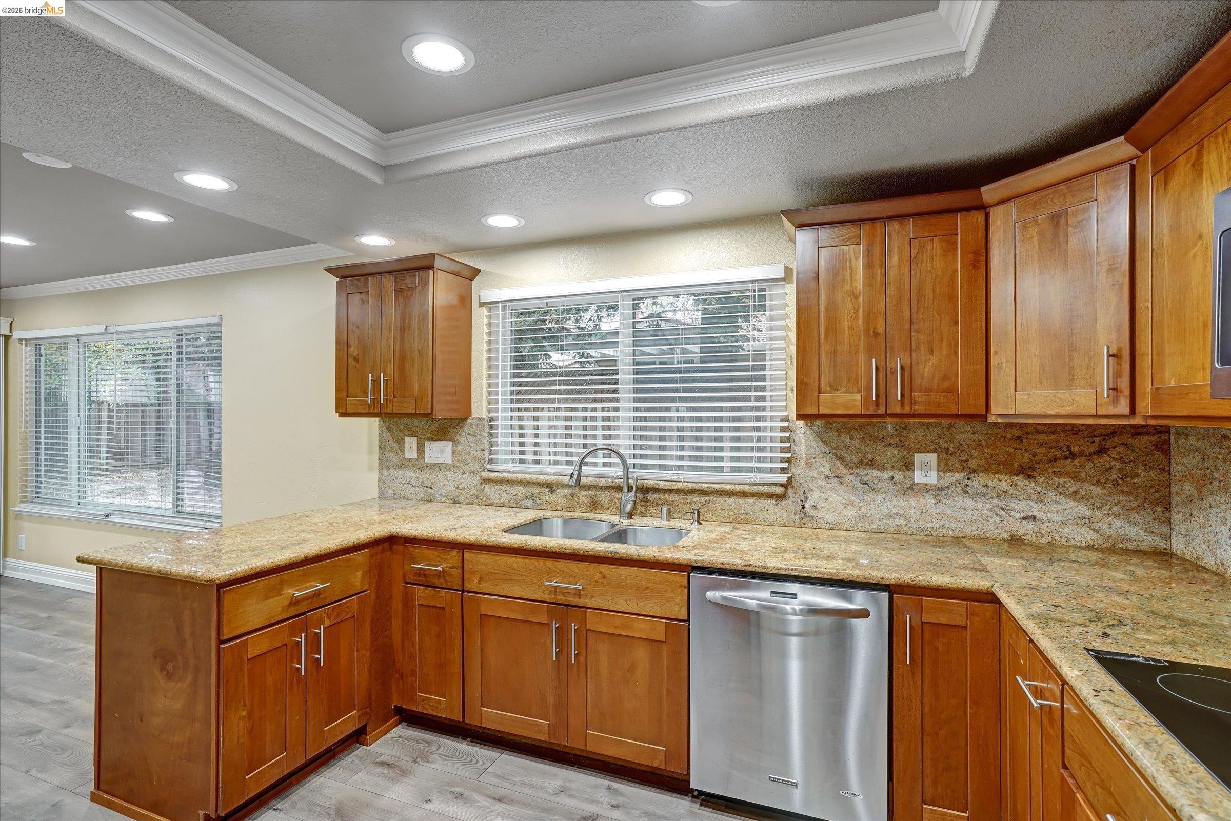 Detail Gallery Image 12 of 42 For 108 Castleton Ct, San Ramon,  CA 94583 - 3 Beds | 2/1 Baths