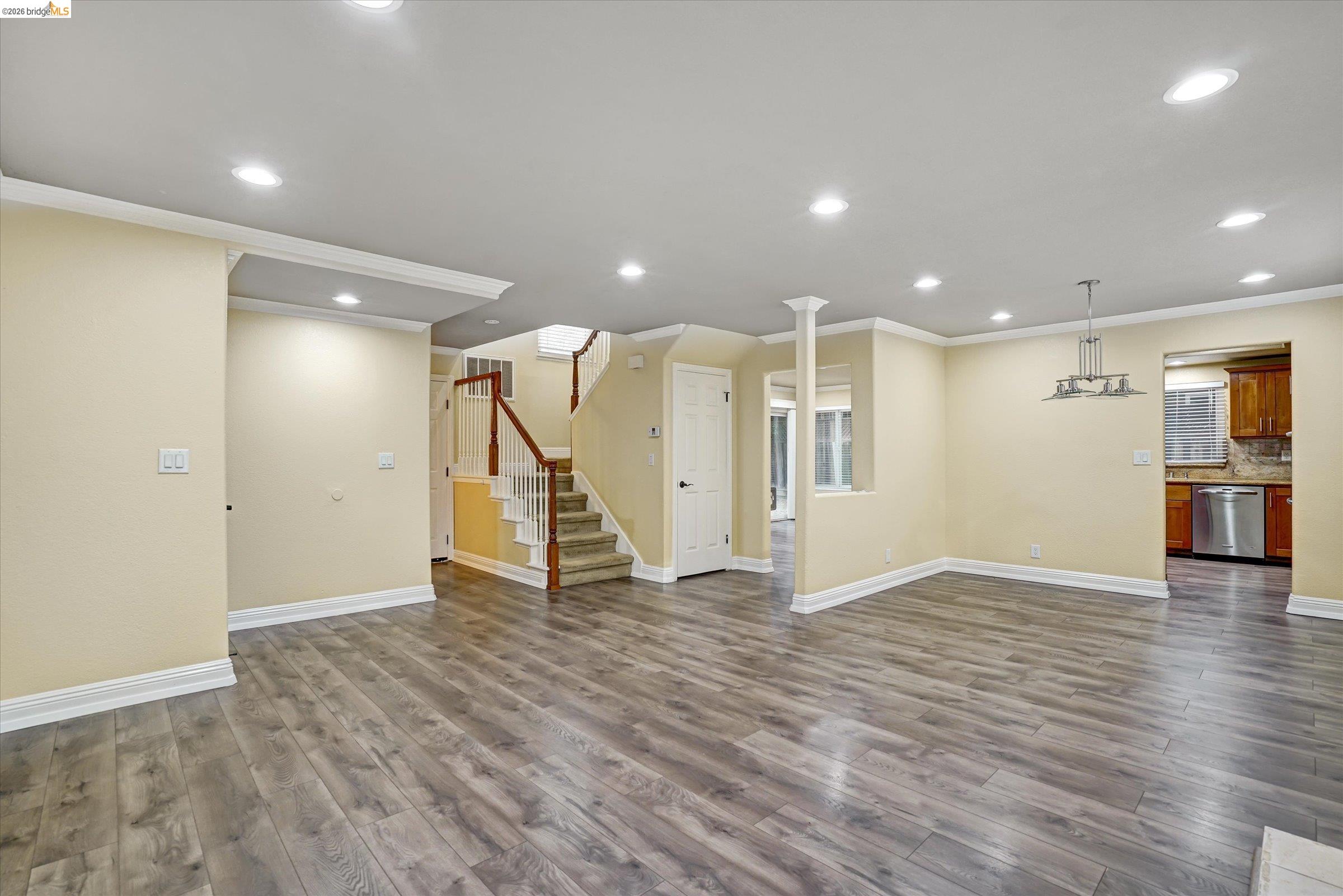 Detail Gallery Image 7 of 42 For 108 Castleton Ct, San Ramon,  CA 94583 - 3 Beds | 2/1 Baths