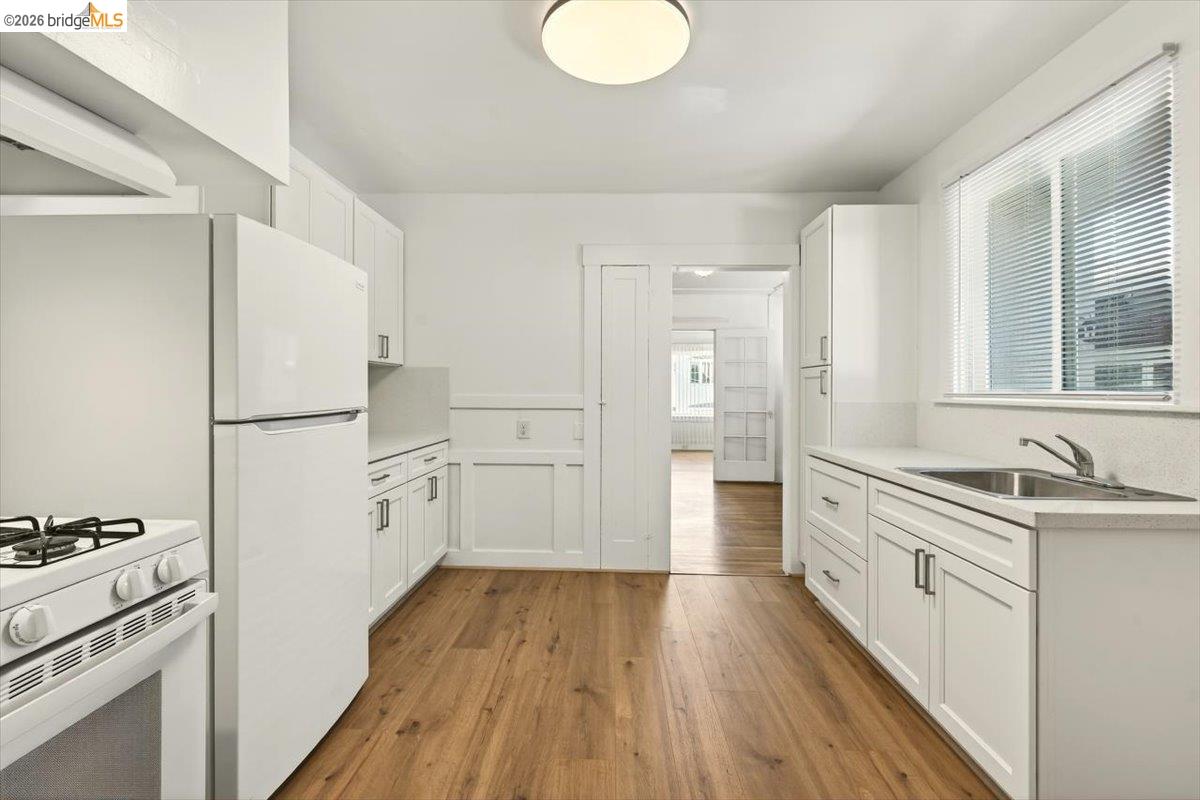 Detail Gallery Image 17 of 51 For 1070 Aileen St, Oakland,  CA 94608 - – Beds | – Baths