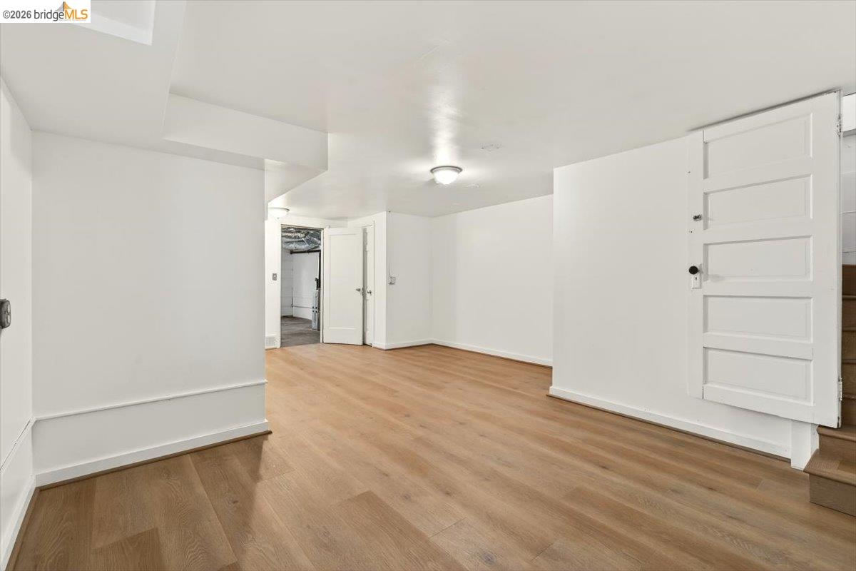 Detail Gallery Image 27 of 51 For 1070 Aileen St, Oakland,  CA 94608 - – Beds | – Baths