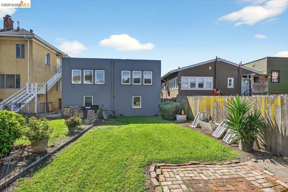 Detail Gallery Image 42 of 51 For 1070 Aileen St, Oakland,  CA 94608 - – Beds | – Baths