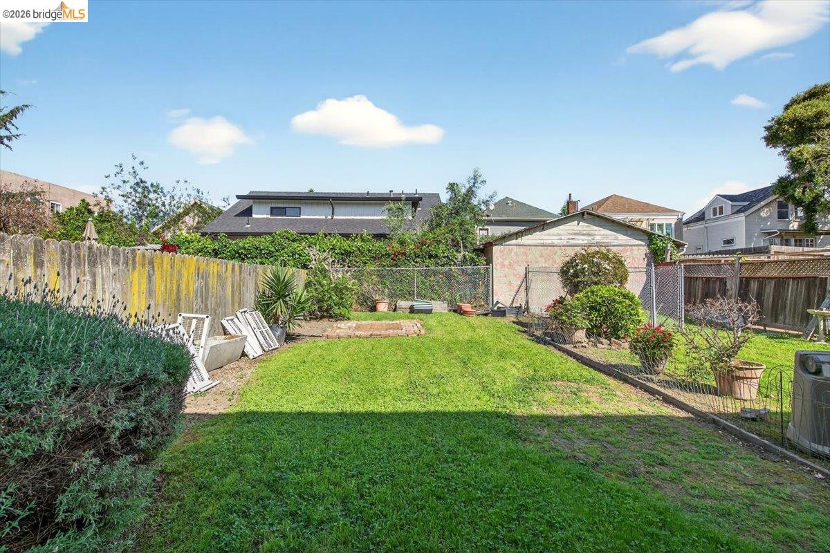 Detail Gallery Image 44 of 51 For 1070 Aileen St, Oakland,  CA 94608 - – Beds | – Baths