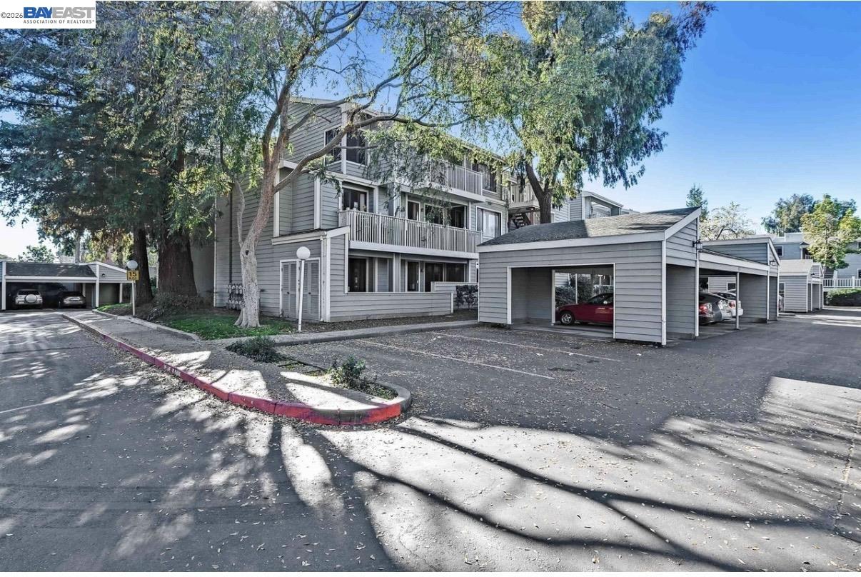 Detail Gallery Image 2 of 19 For 3550 Buttonwood Ter #111,  Fremont,  CA 94536 - 2 Beds | 2 Baths