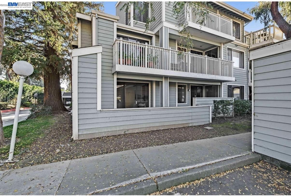 Detail Gallery Image 12 of 19 For 3550 Buttonwood Ter #111,  Fremont,  CA 94536 - 2 Beds | 2 Baths