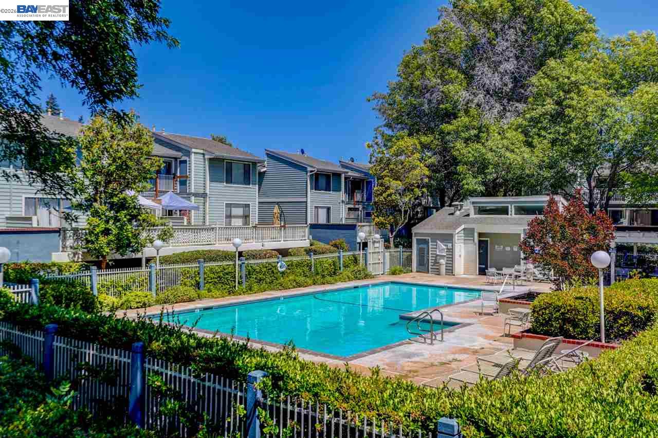 Detail Gallery Image 15 of 19 For 3550 Buttonwood Ter #111,  Fremont,  CA 94536 - 2 Beds | 2 Baths