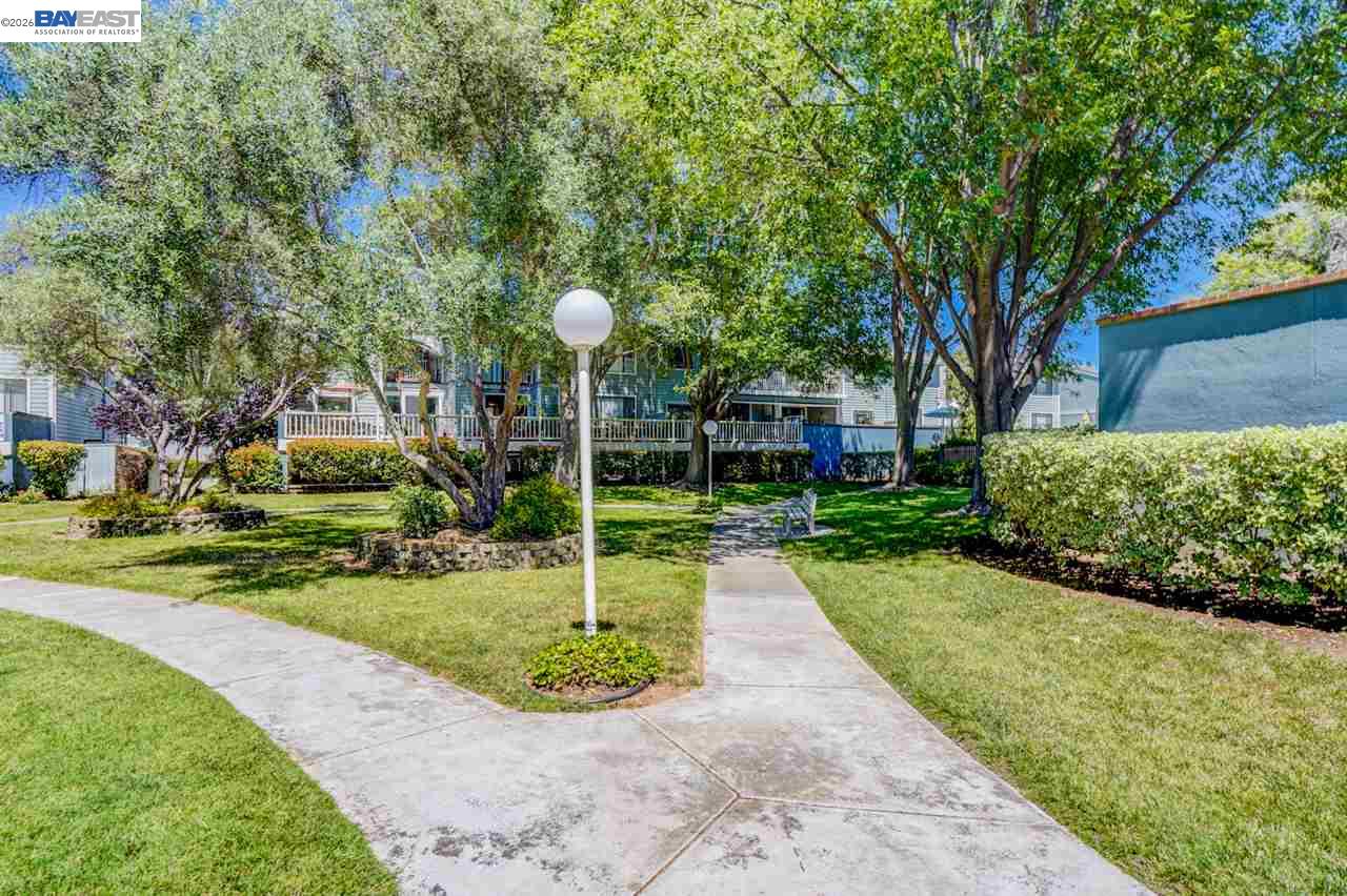 Detail Gallery Image 18 of 19 For 3550 Buttonwood Ter #111,  Fremont,  CA 94536 - 2 Beds | 2 Baths