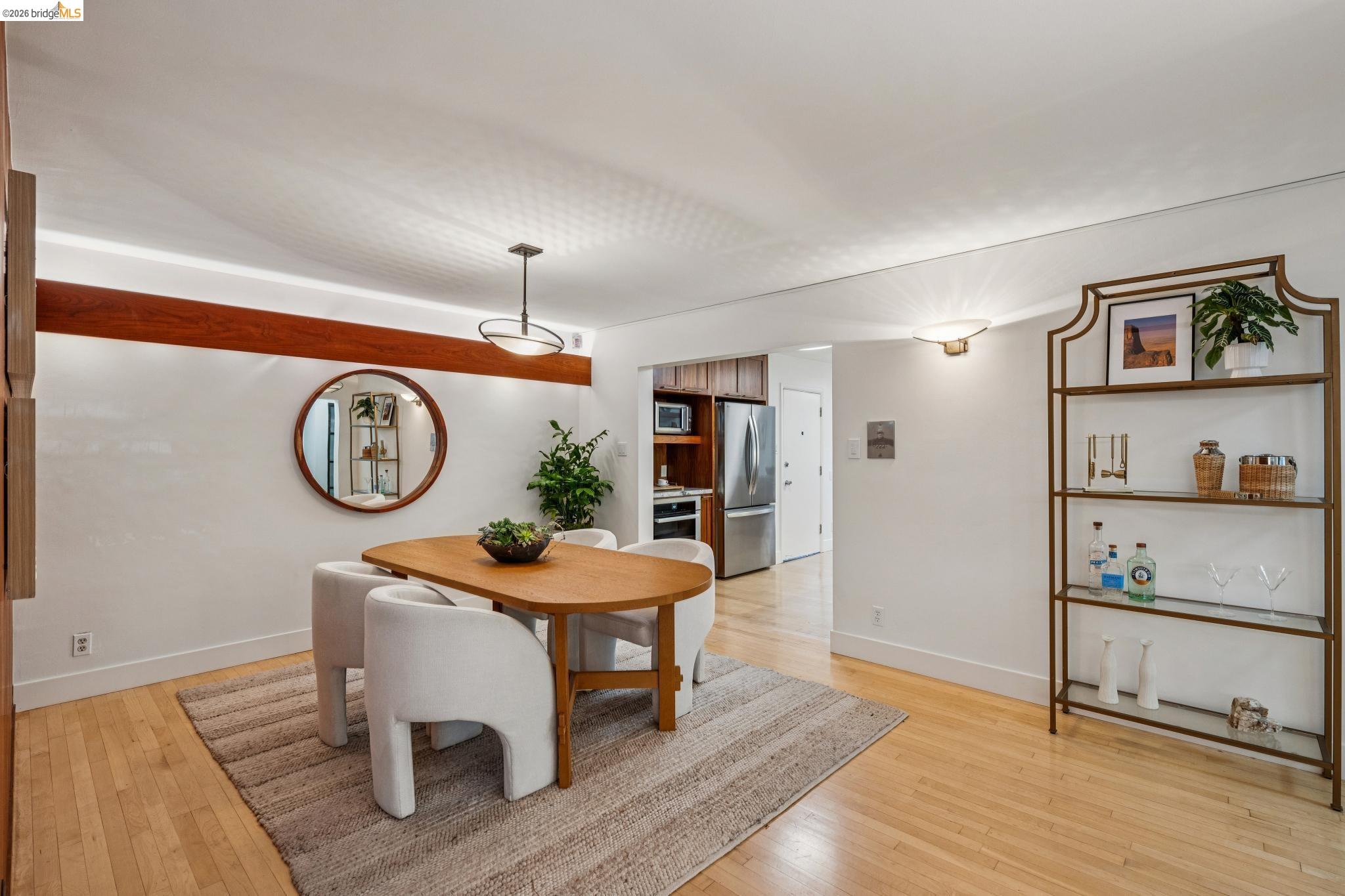 Detail Gallery Image 11 of 46 For 1515 Oxford St 1d,  Berkeley,  CA 94709 - 2 Beds | 2 Baths