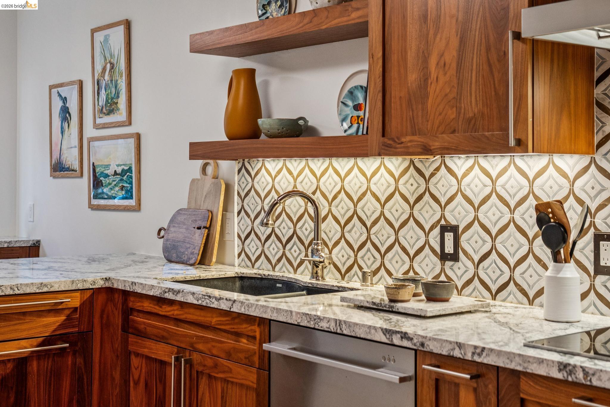 Detail Gallery Image 14 of 46 For 1515 Oxford St 1d,  Berkeley,  CA 94709 - 2 Beds | 2 Baths