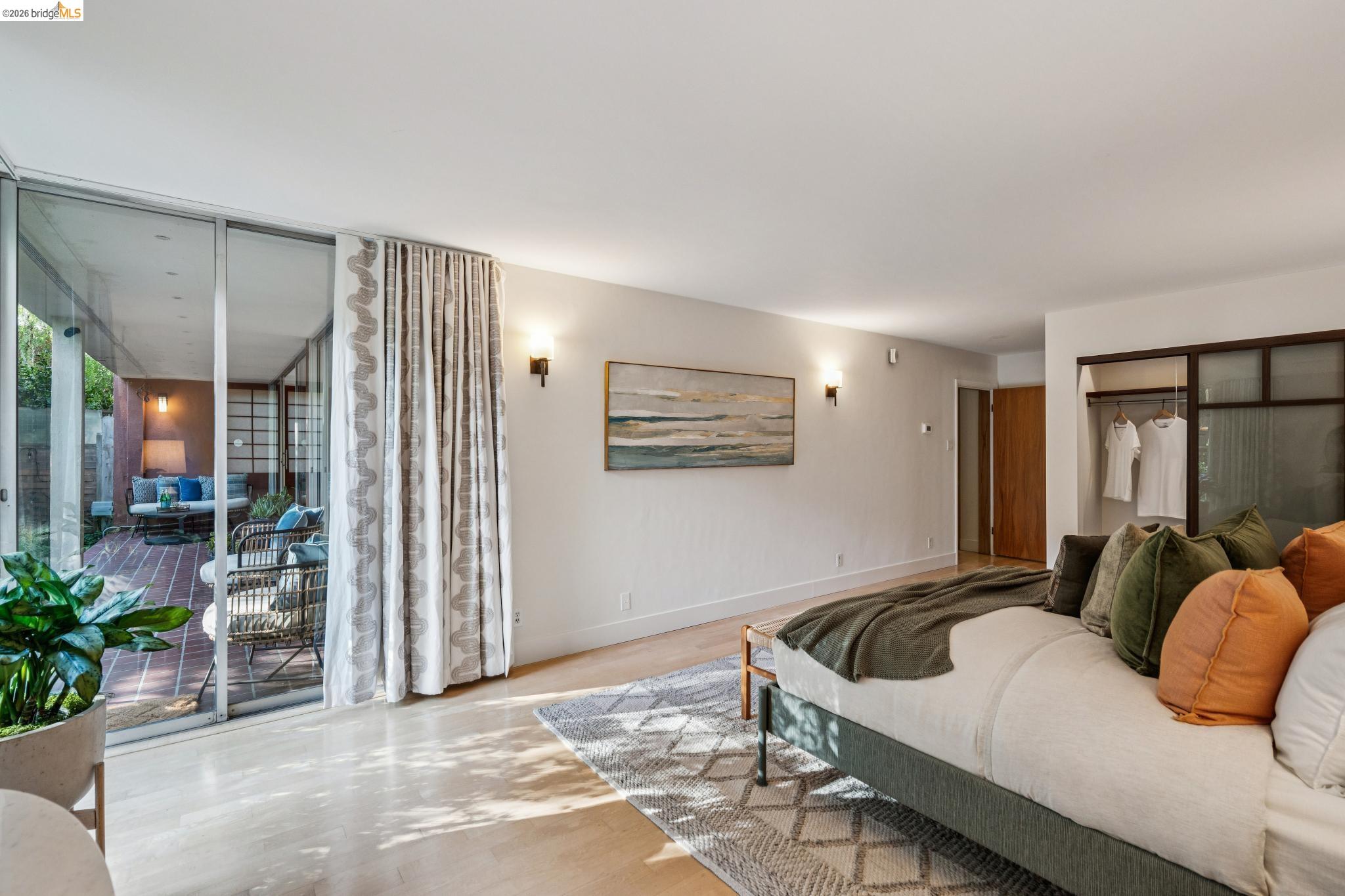 Detail Gallery Image 18 of 46 For 1515 Oxford St 1d,  Berkeley,  CA 94709 - 2 Beds | 2 Baths