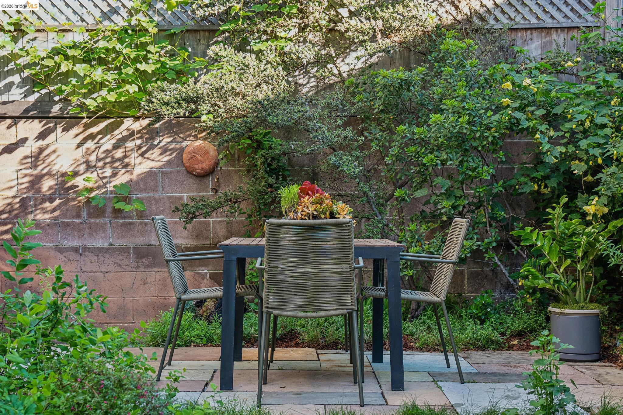 Detail Gallery Image 35 of 46 For 1515 Oxford St 1d,  Berkeley,  CA 94709 - 2 Beds | 2 Baths