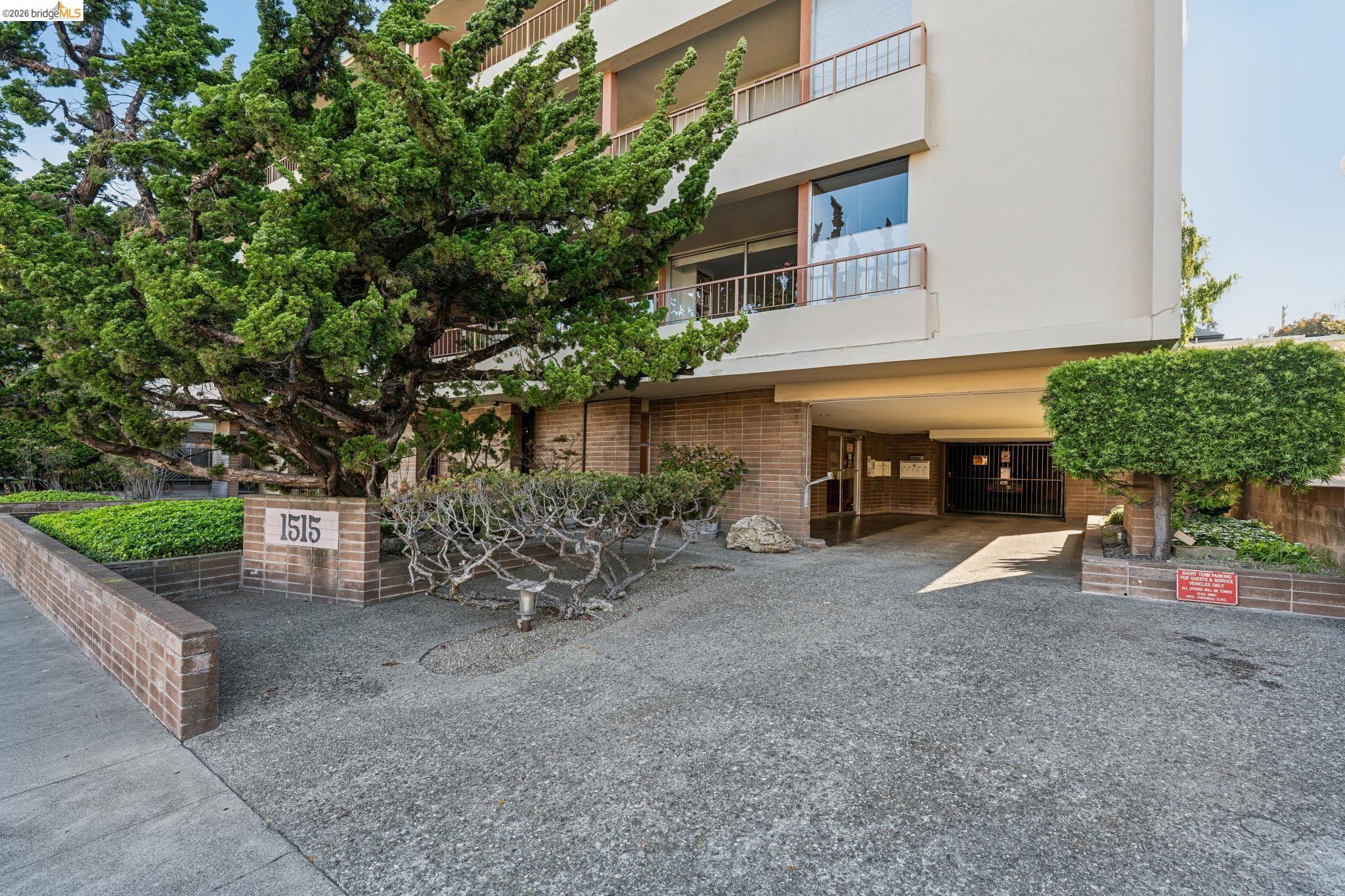 Detail Gallery Image 46 of 46 For 1515 Oxford St 1d,  Berkeley,  CA 94709 - 2 Beds | 2 Baths