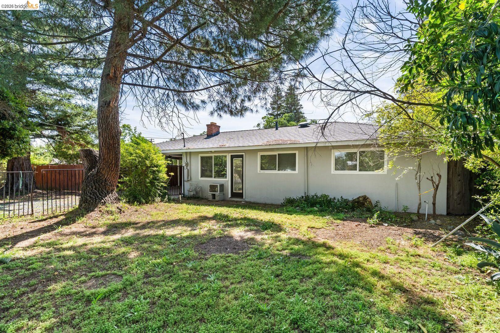 Detail Gallery Image 13 of 21 For 5416 North Ave, Carmichael,  CA 95608 - 5 Beds | 2 Baths