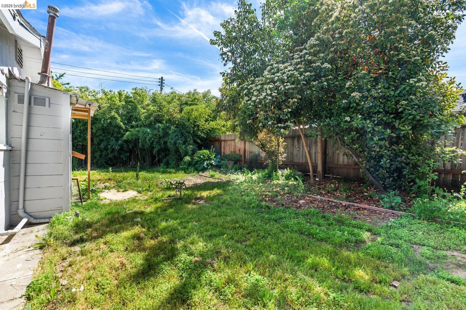 Detail Gallery Image 17 of 21 For 5416 North Ave, Carmichael,  CA 95608 - 5 Beds | 2 Baths