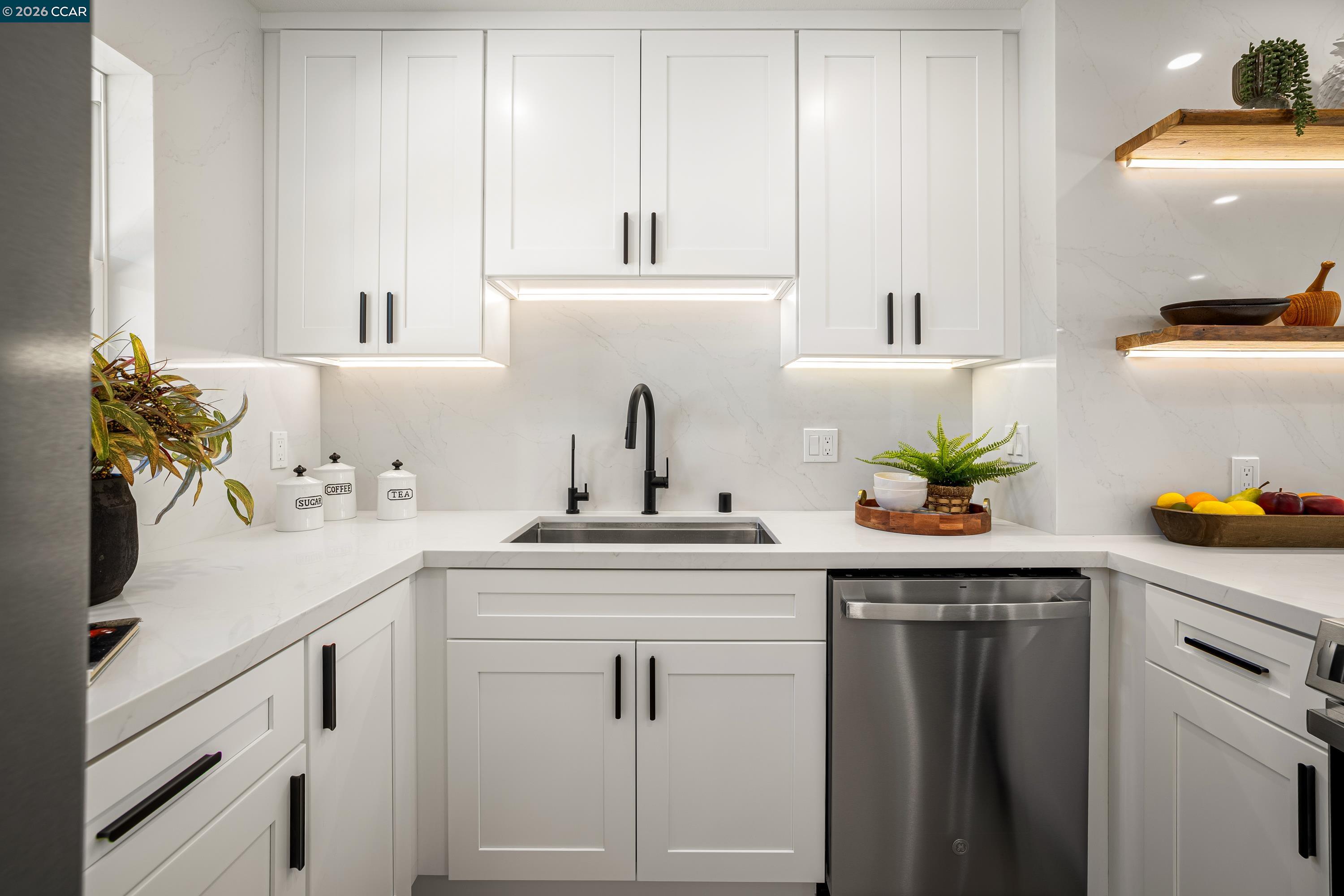 Detail Gallery Image 18 of 38 For 33652 4th St, Union City,  CA 94587 - 4 Beds | 2 Baths