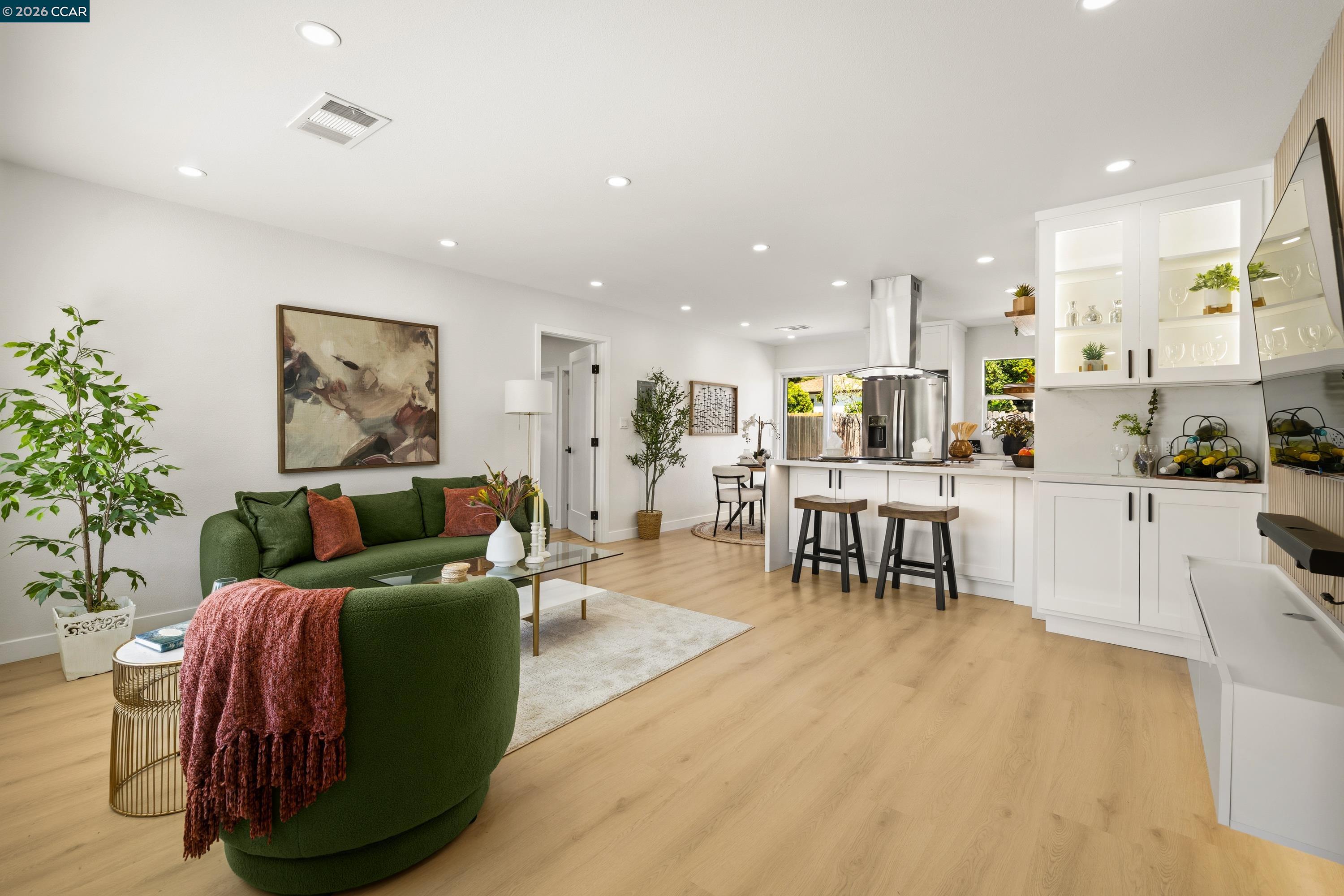 Detail Gallery Image 6 of 38 For 33652 4th St, Union City,  CA 94587 - 4 Beds | 2 Baths