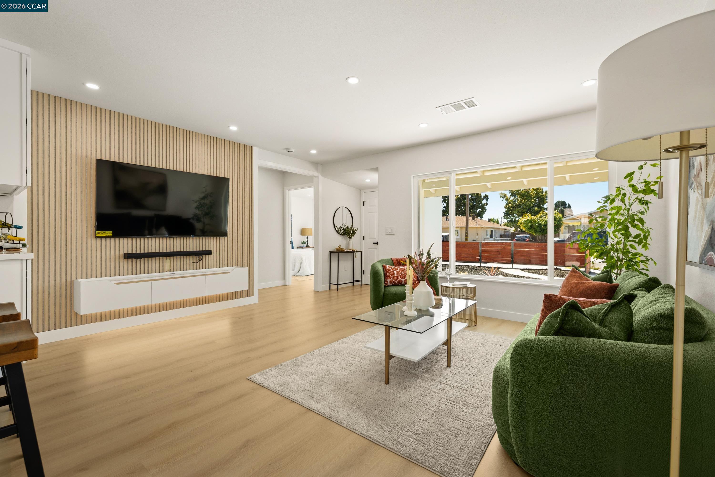 Detail Gallery Image 8 of 38 For 33652 4th St, Union City,  CA 94587 - 4 Beds | 2 Baths