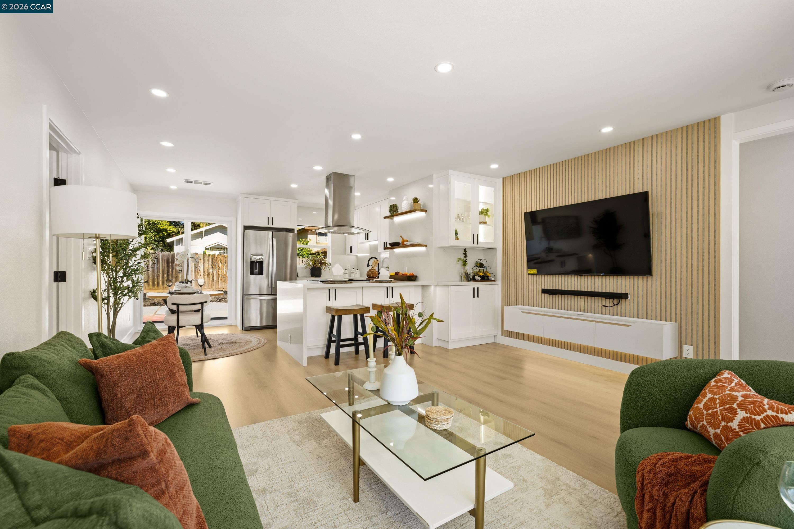 Detail Gallery Image 9 of 38 For 33652 4th St, Union City,  CA 94587 - 4 Beds | 2 Baths