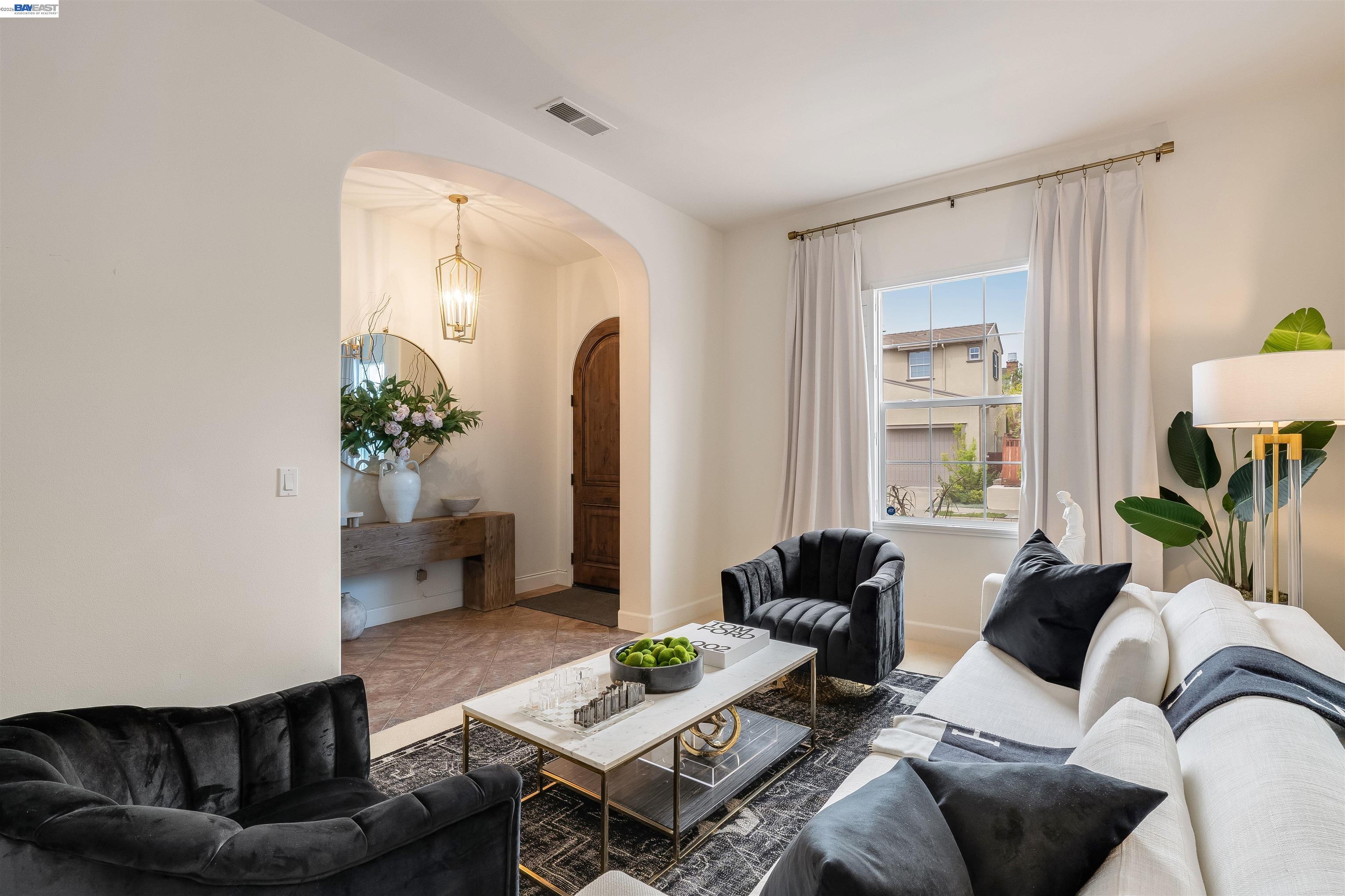 Detail Gallery Image 5 of 47 For 456 Vanessa Way, Danville,  CA 94506 - 5 Beds | 5 Baths