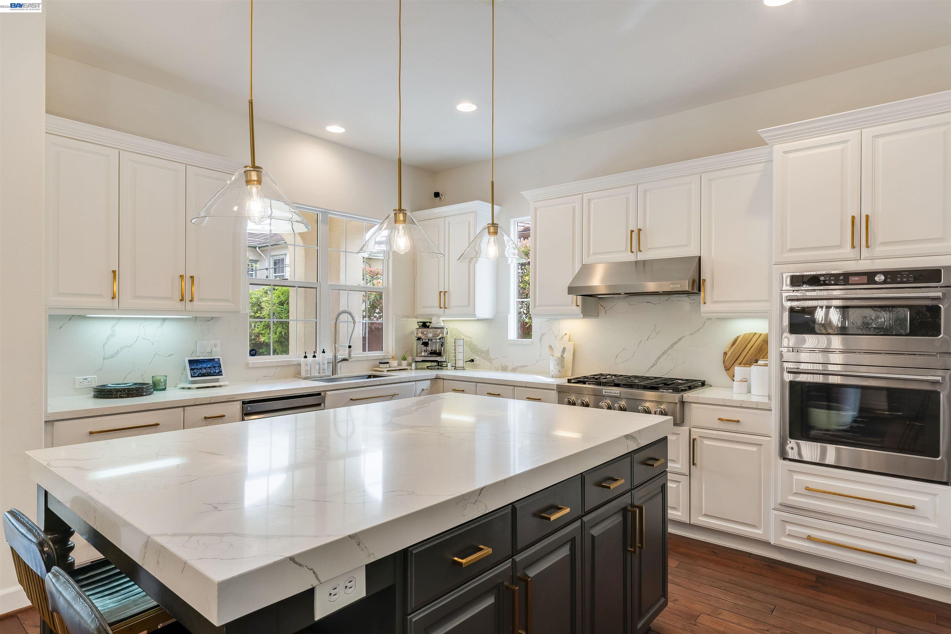 Detail Gallery Image 8 of 47 For 456 Vanessa Way, Danville,  CA 94506 - 5 Beds | 5 Baths