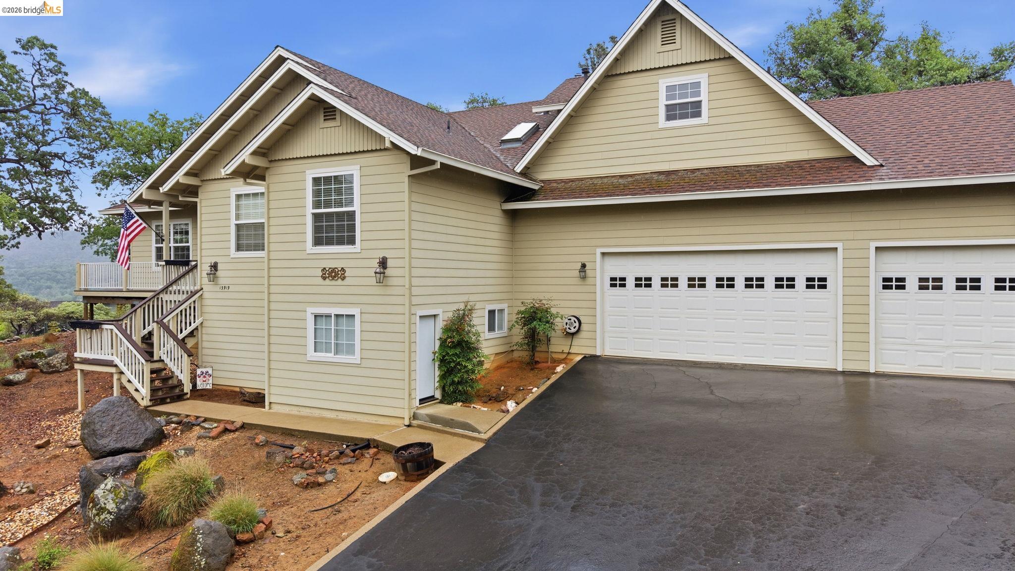 Detail Gallery Image 2 of 46 For 13919 Stanton Circle, Sonora,  CA 95370-8641 - 4 Beds | 3 Baths