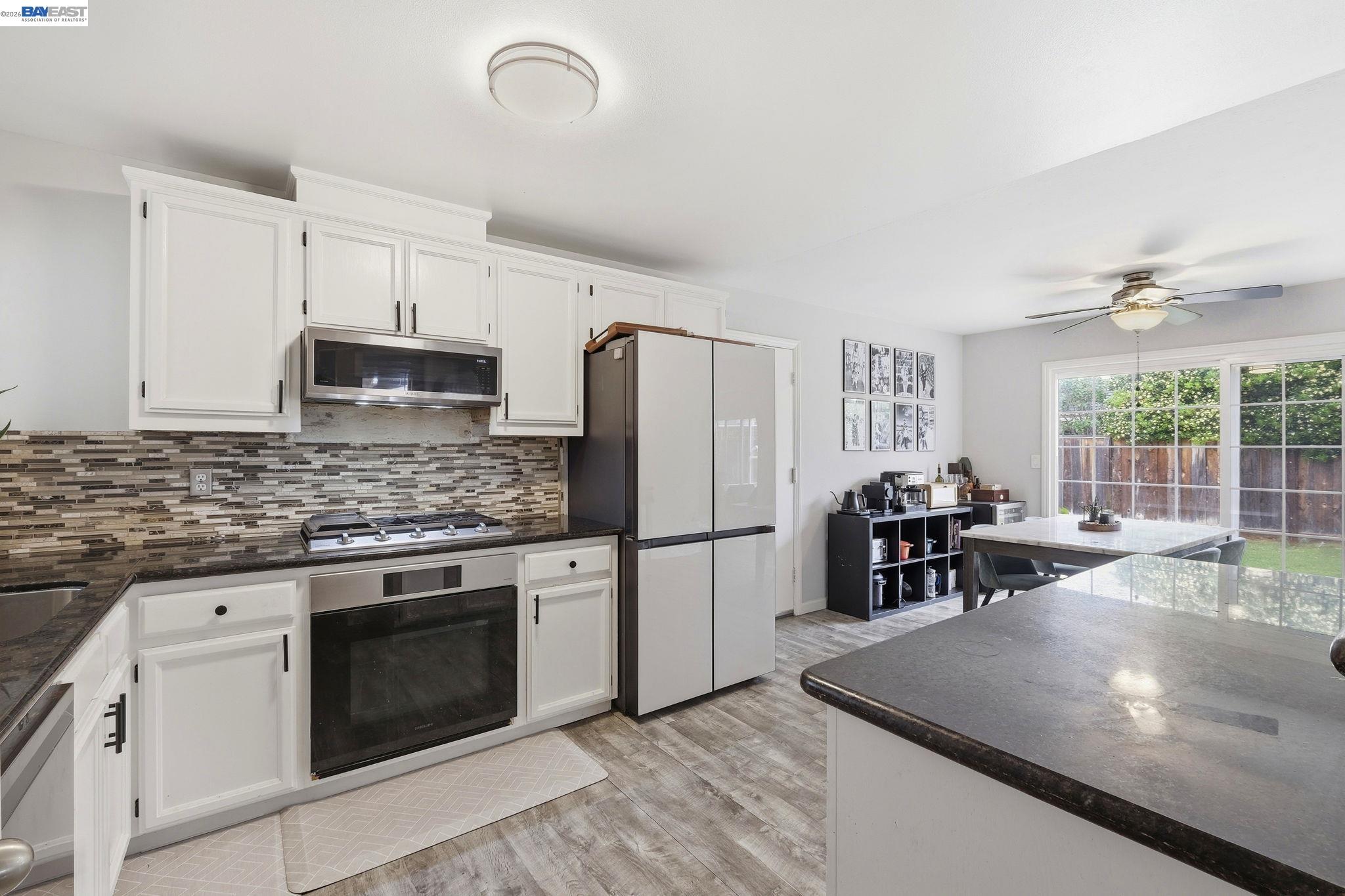 Detail Gallery Image 10 of 26 For 5616 Crestmont Ave, Livermore,  CA 94551 - 3 Beds | 2 Baths