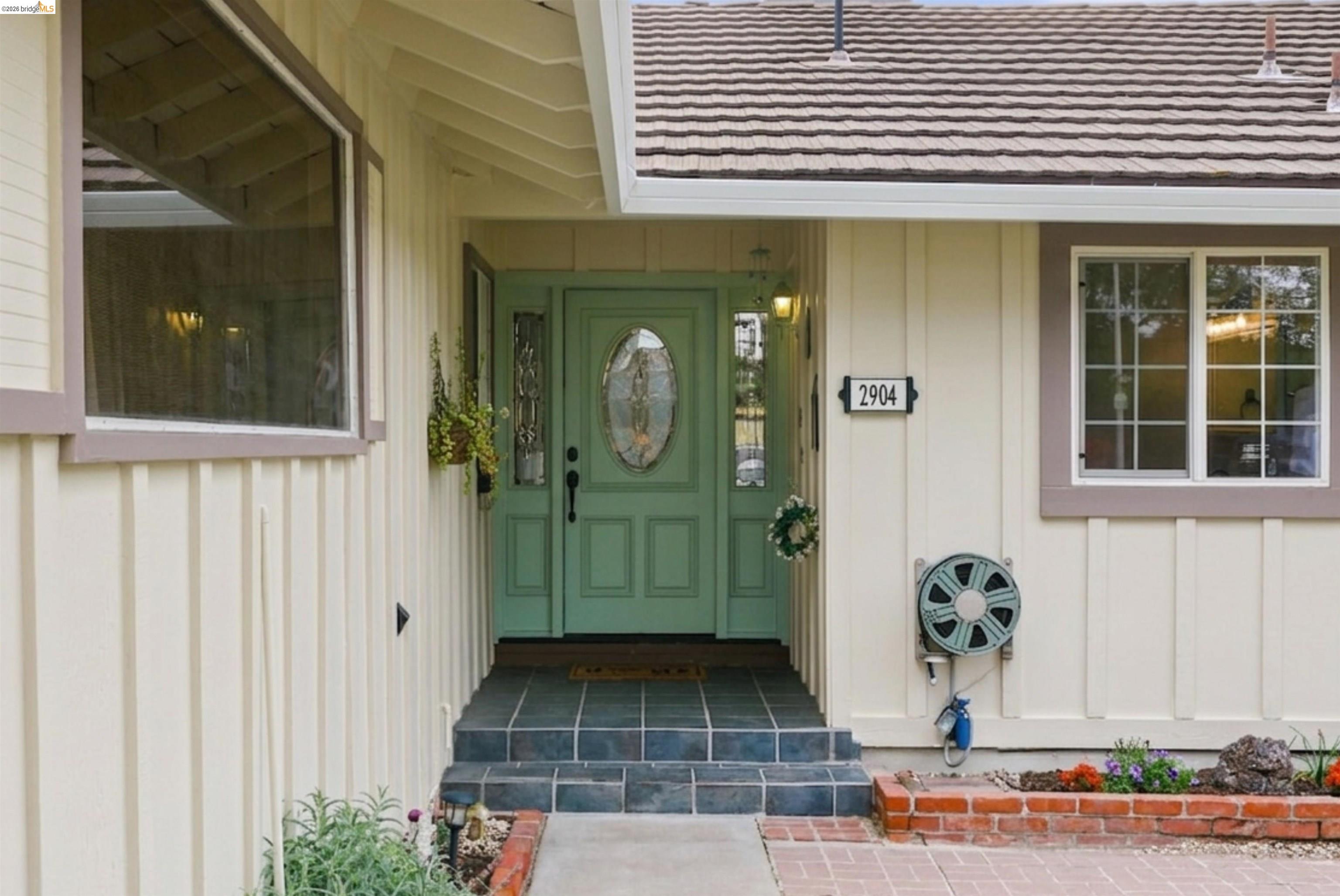 Detail Gallery Image 2 of 30 For 2904 Balboa Dr, Tracy,  CA 95376 - 2 Beds | 2 Baths