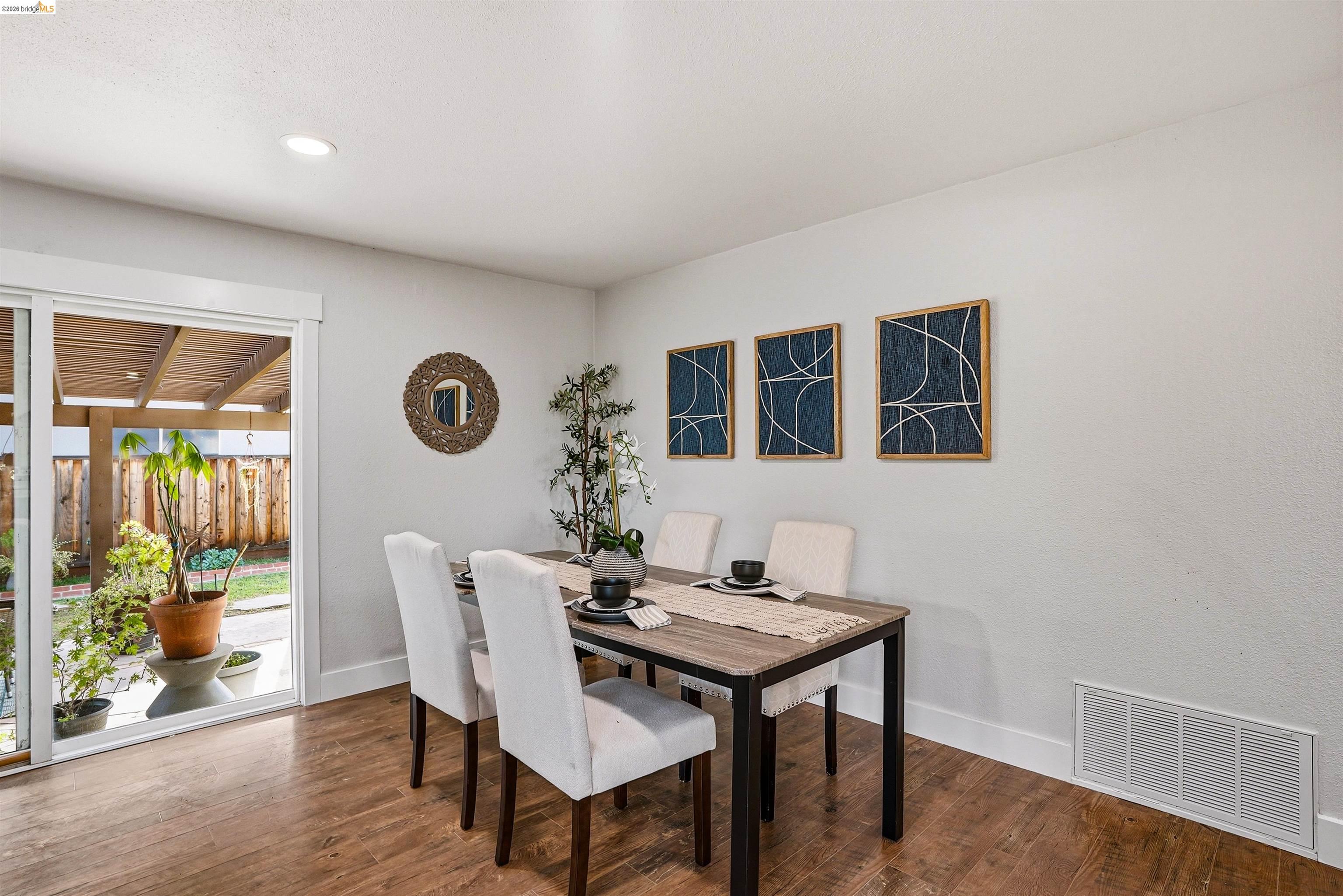 Detail Gallery Image 13 of 30 For 2904 Balboa Dr, Tracy,  CA 95376 - 2 Beds | 2 Baths