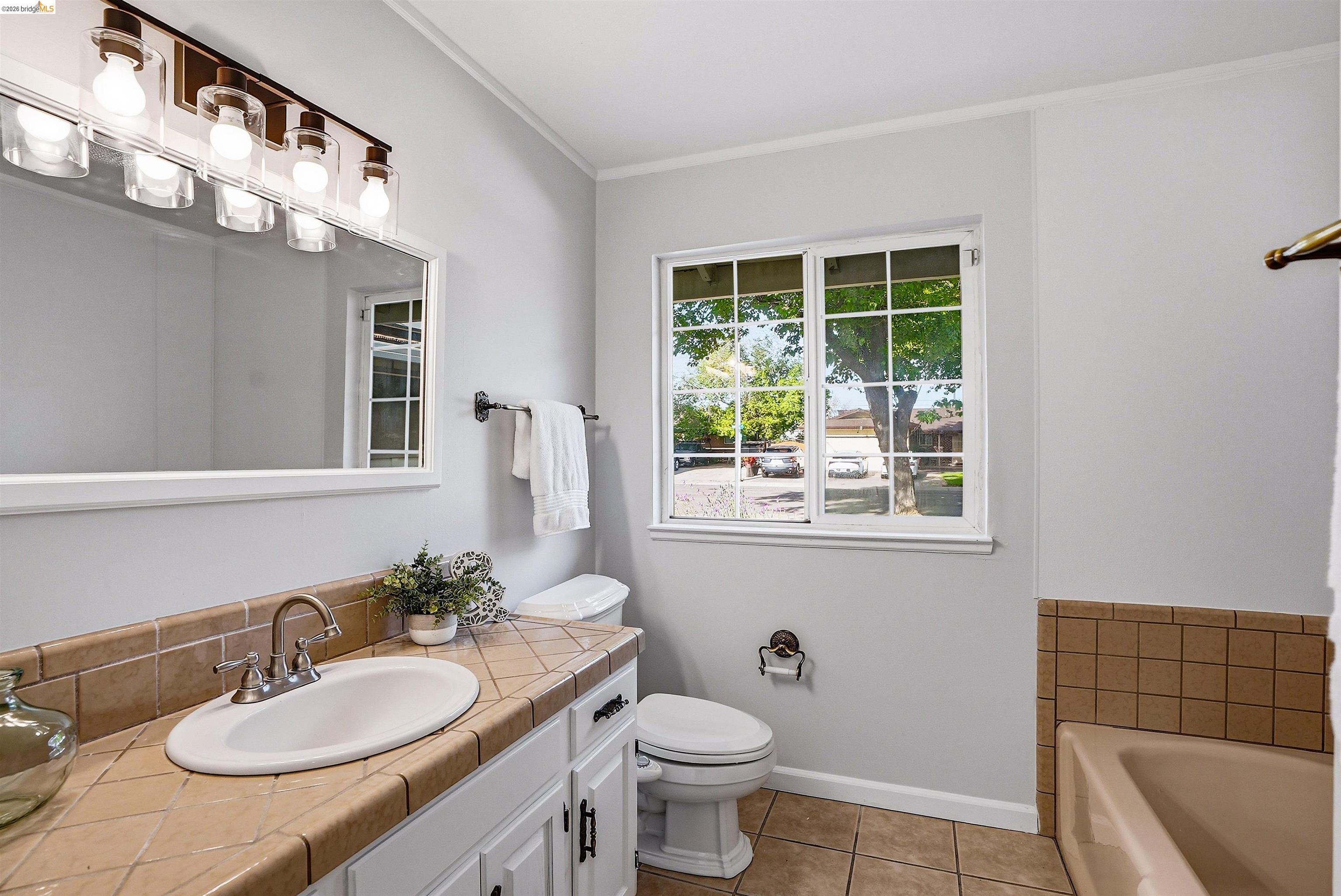 Detail Gallery Image 22 of 30 For 2904 Balboa Dr, Tracy,  CA 95376 - 2 Beds | 2 Baths