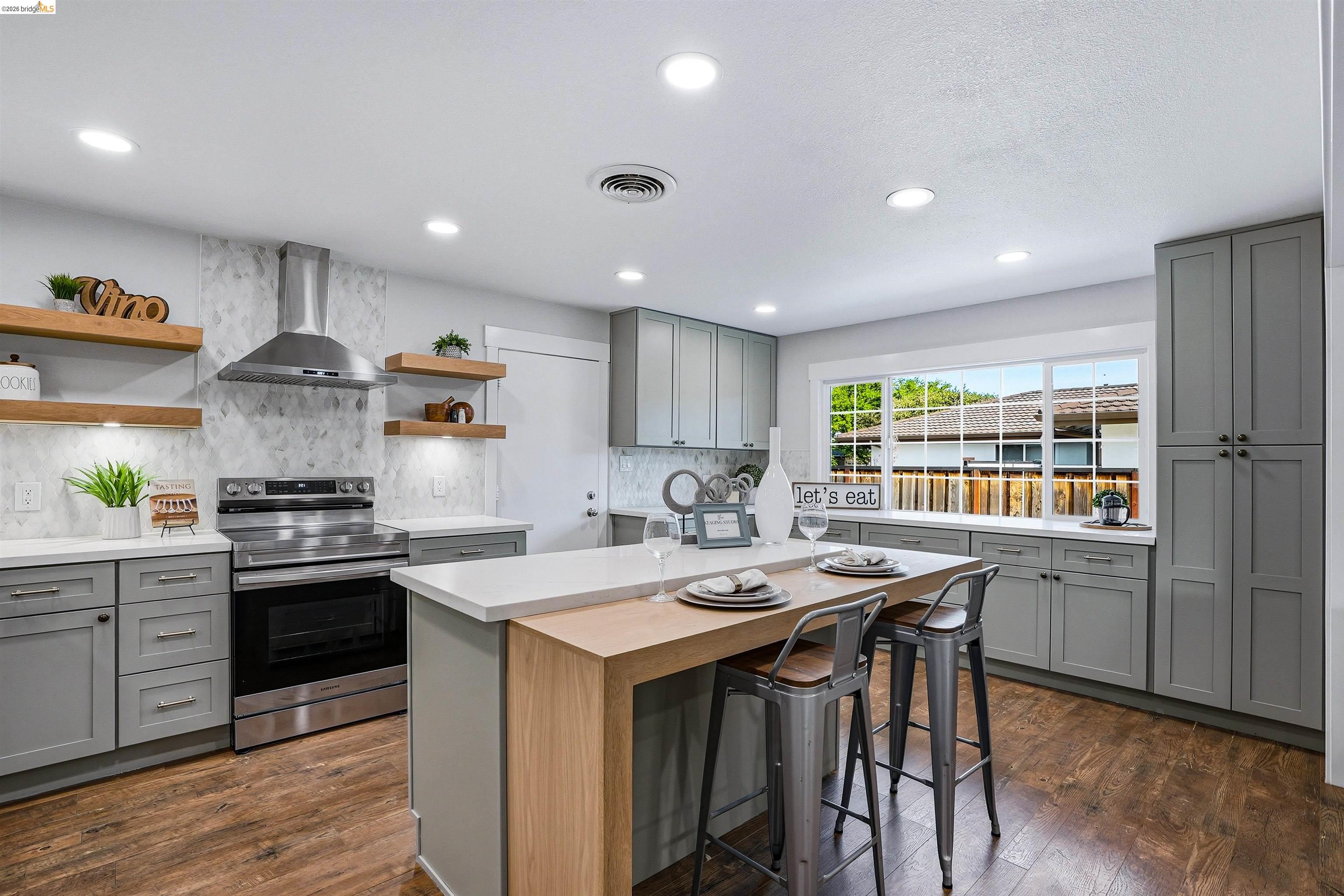 Detail Gallery Image 8 of 30 For 2904 Balboa Dr, Tracy,  CA 95376 - 2 Beds | 2 Baths