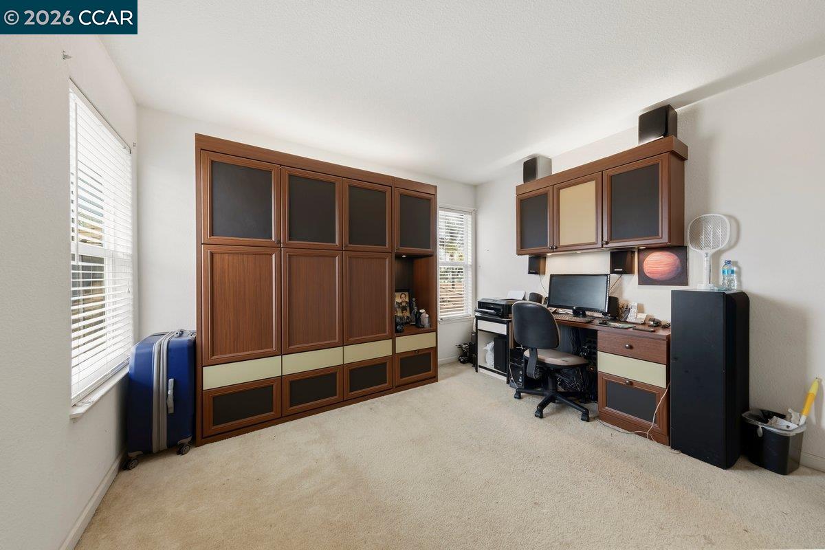 Detail Gallery Image 13 of 26 For 104 Kings Canyon Way, Oakley,  CA 94561 - 5 Beds | 3/1 Baths