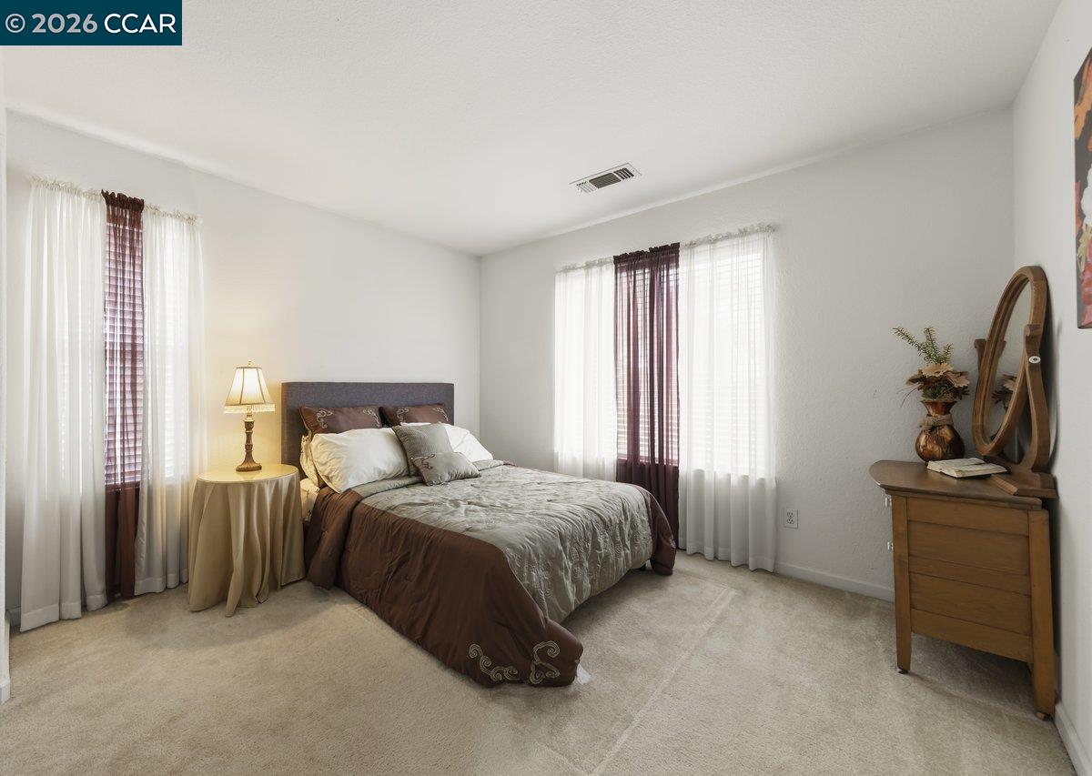 Detail Gallery Image 18 of 26 For 104 Kings Canyon Way, Oakley,  CA 94561 - 5 Beds | 3/1 Baths