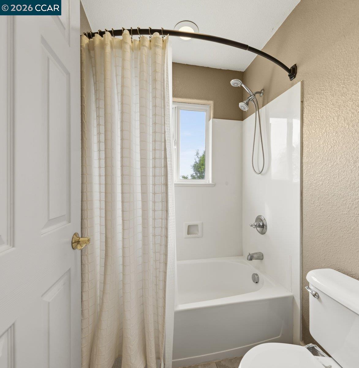 Detail Gallery Image 24 of 26 For 104 Kings Canyon Way, Oakley,  CA 94561 - 5 Beds | 3/1 Baths