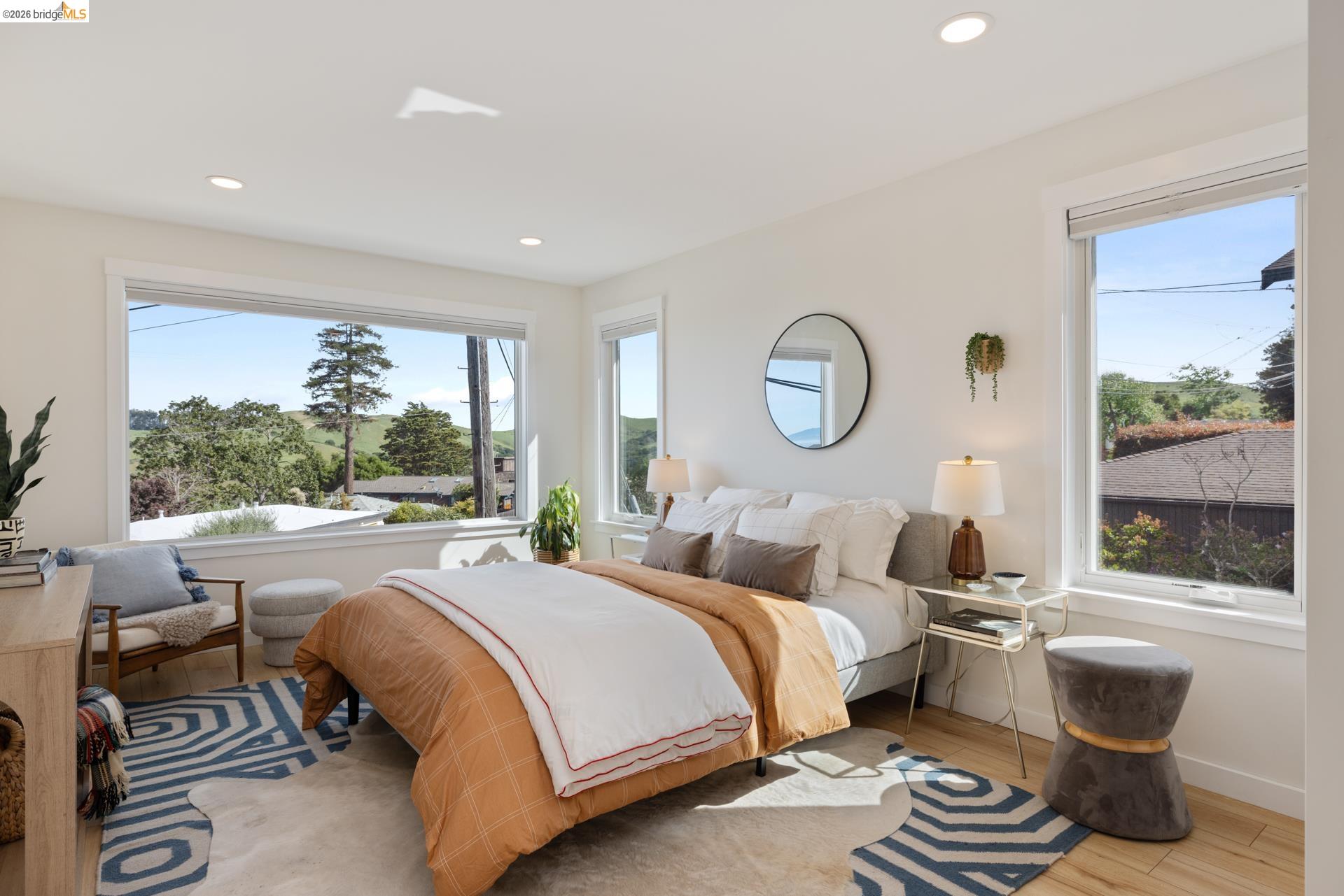 Detail Gallery Image 12 of 57 For 6808 Del Monte Ave, Richmond,  CA 94805 - 4 Beds | 2 Baths