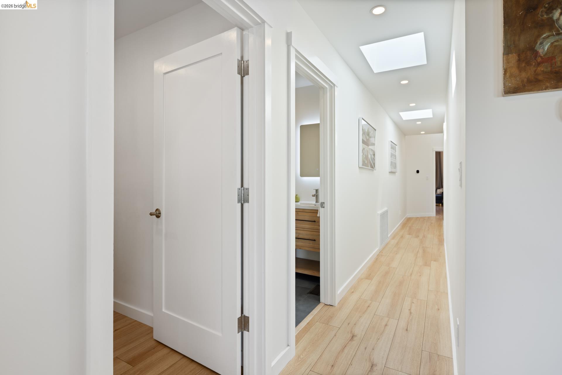 Detail Gallery Image 15 of 57 For 6808 Del Monte Ave, Richmond,  CA 94805 - 4 Beds | 2 Baths