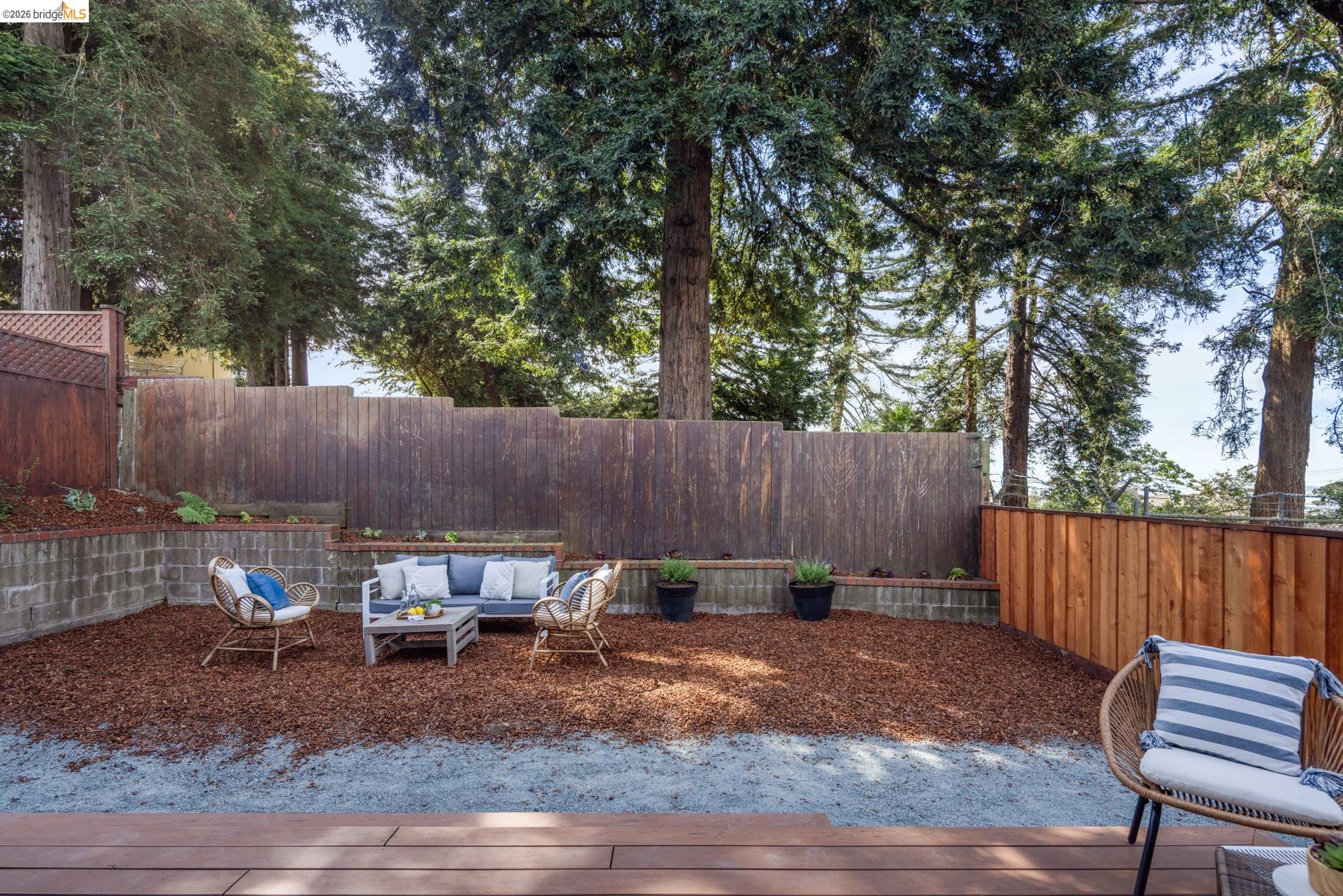 Detail Gallery Image 37 of 57 For 6808 Del Monte Ave, Richmond,  CA 94805 - 4 Beds | 2 Baths