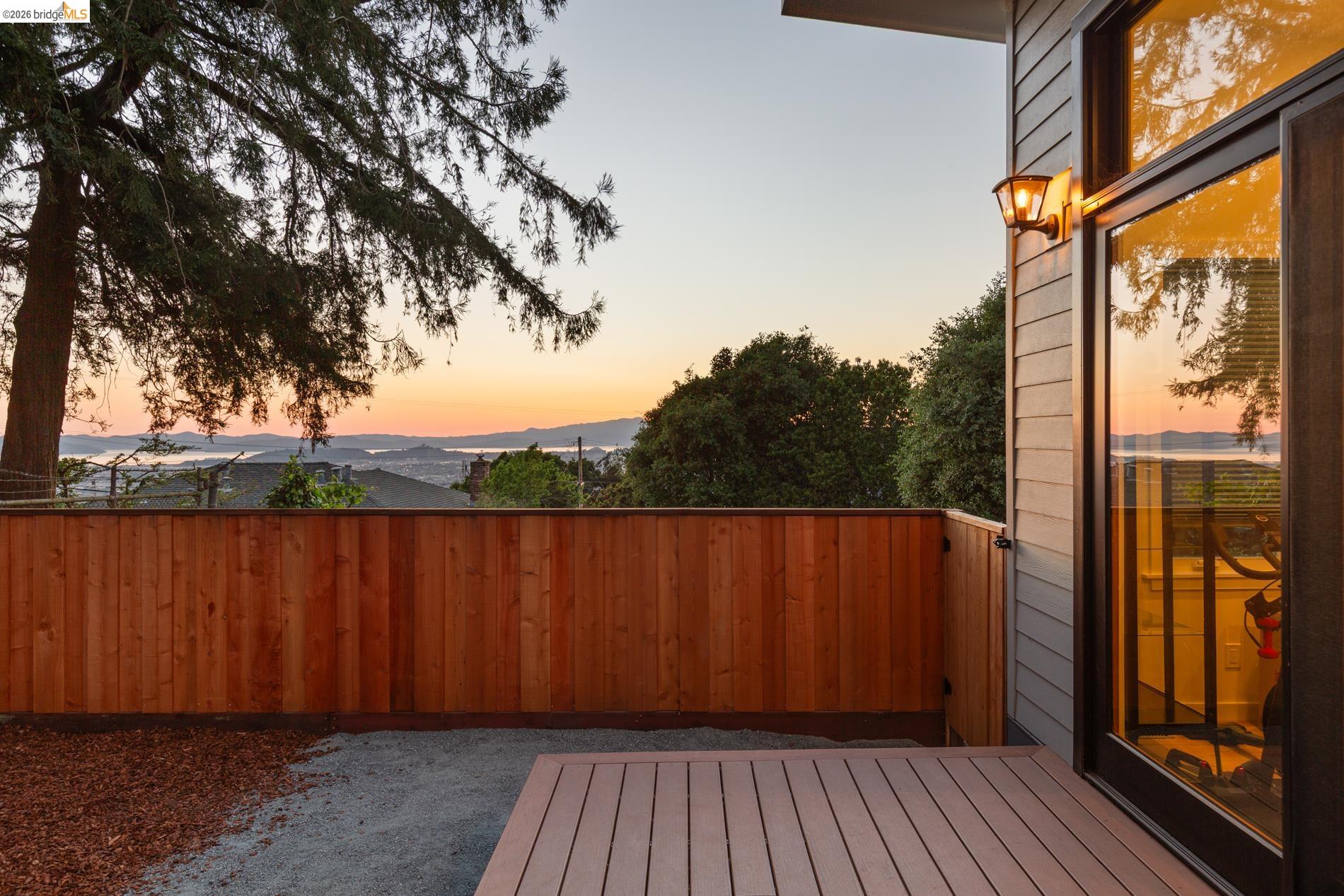 Detail Gallery Image 50 of 57 For 6808 Del Monte Ave, Richmond,  CA 94805 - 4 Beds | 2 Baths